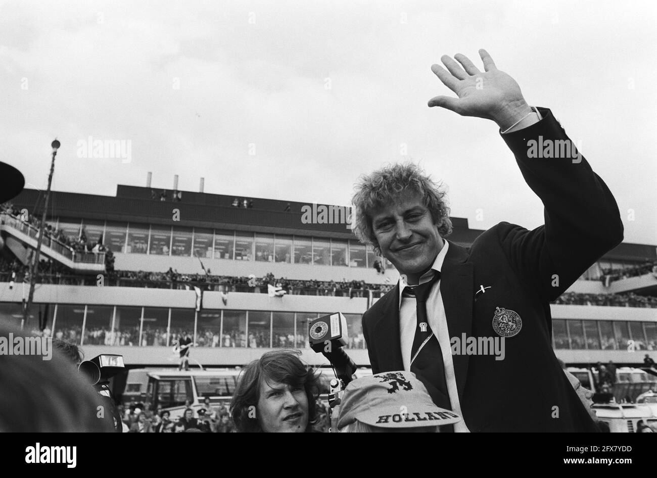 Arrivée de l'équipe nationale néerlandaise à l'aéroport de Schiphol; Piet Schrijvers, 27 juin 1978, équipes, Sports, aéroports, football, pays-Bas, agence de presse du XXe siècle photo, news to remember, documentaire, photographie historique 1945-1990, histoires visuelles, L'histoire humaine du XXe siècle, immortaliser des moments dans le temps Banque D'Images