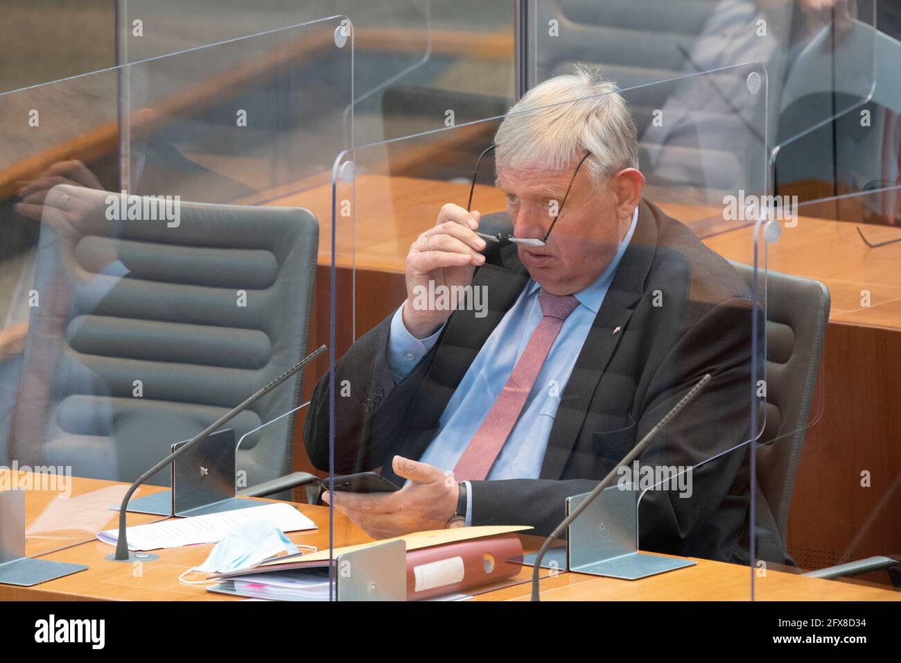 Karl Josef Laumann Cdu Ministre Du Travail De La Sante Et Des Affaires Sociales De L Etat De La Rhenanie Du Nord Westphalie Debat Sur Le Theme L Antisepithisme N A Pas Sa Place En Rhenanie Du Nord Westphalie Le Parlement