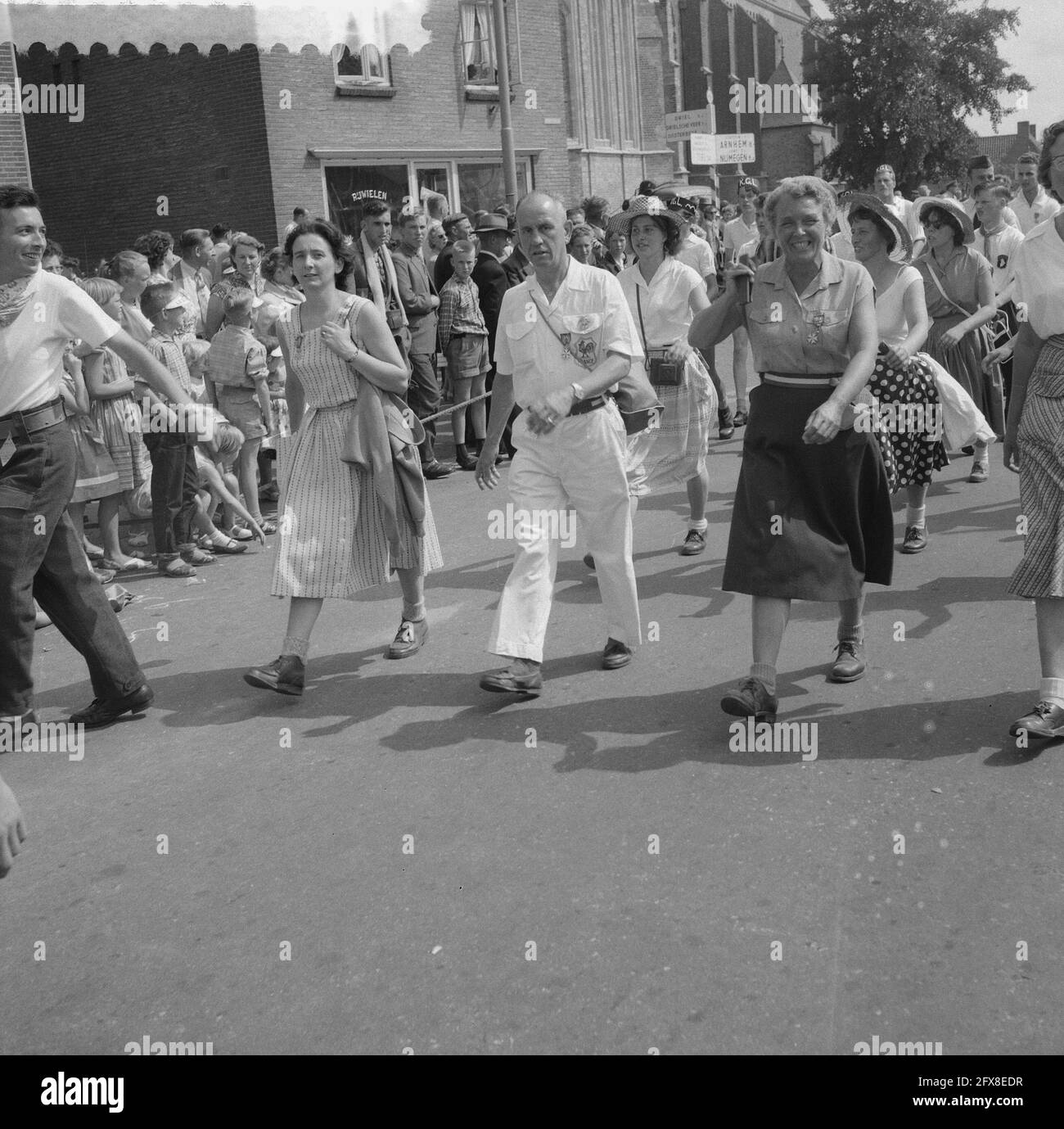 Début des marches de quatre jours à Nimègue, 21 juillet 1959, pays-Bas, agence de presse du XXe siècle photo, news to remember, documentaire, photographie historique 1945-1990, histoires visuelles, L'histoire humaine du XXe siècle, immortaliser des moments dans le temps Banque D'Images