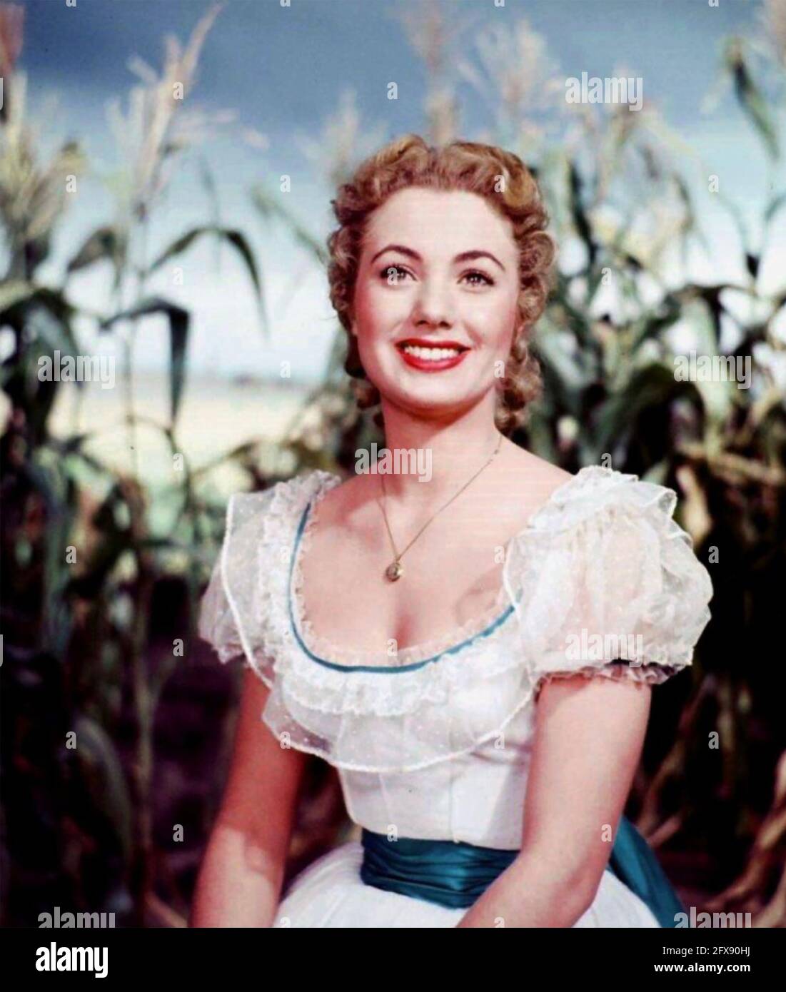 SHIRLEY JONES actrice américaine en 1955 dans une photo promotionnelle pour le film Oklahoma ! dans laquelle elle a joué le rôle de femme en chef Banque D'Images