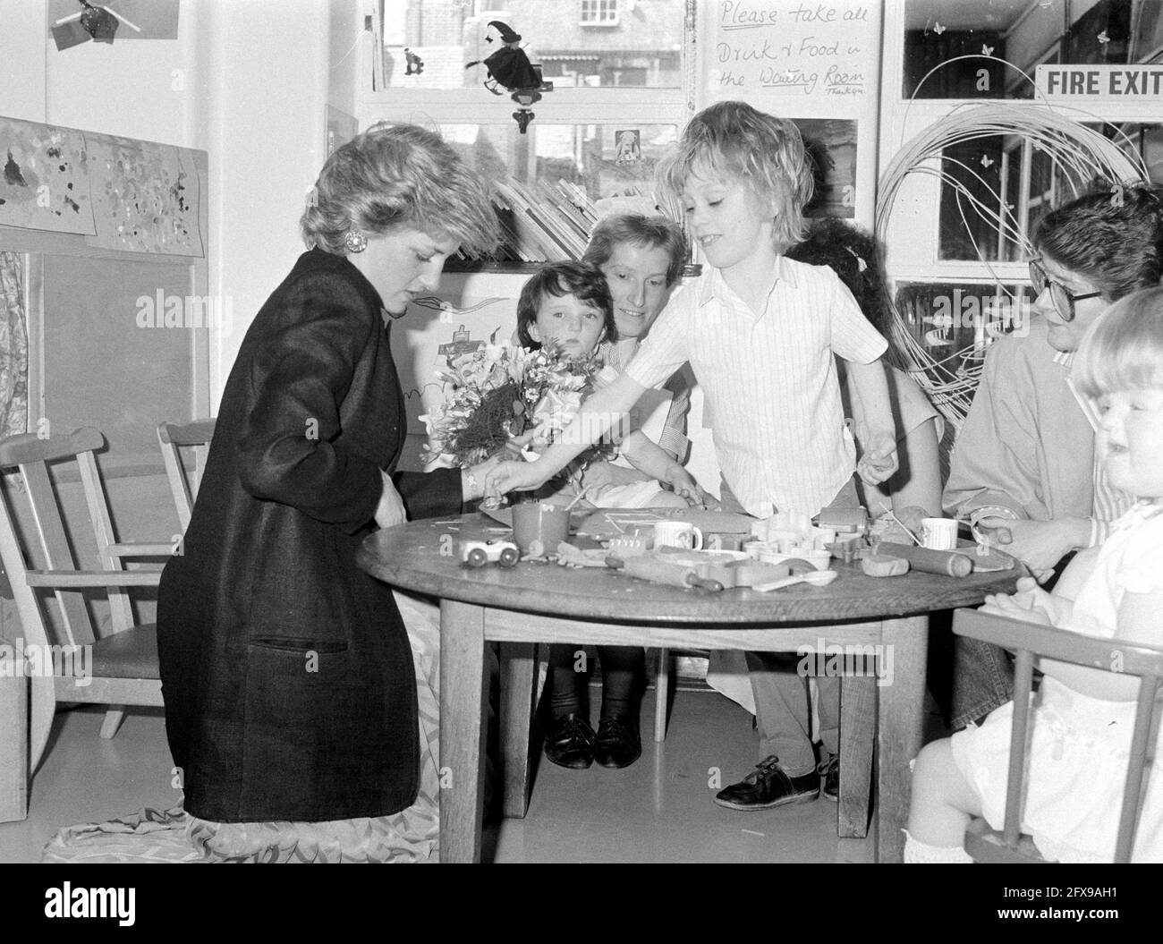 8,5,1987. La princesse de Galles fréquente l'hôpital Great Ormond Street Banque D'Images