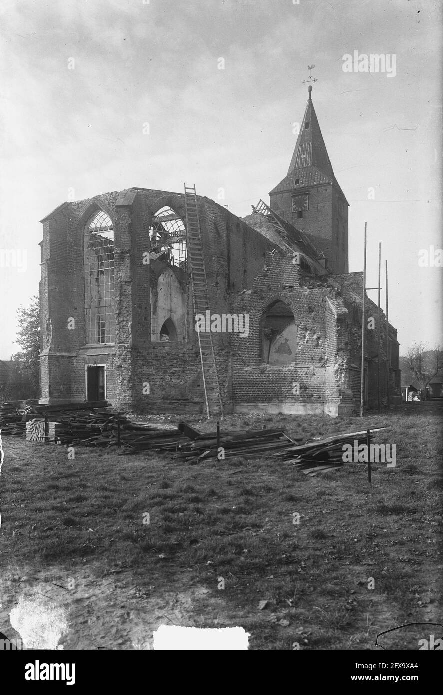 L'église de Zelhem est reconstruite, 17 novembre 1948, EGLISE, pays-Bas,  agence de presse du xxe siècle photo, nouvelles à retenir, documentaire,  photographie historique 1945-1990, histoires visuelles, L'histoire humaine  du XXe siècle, immortaliser