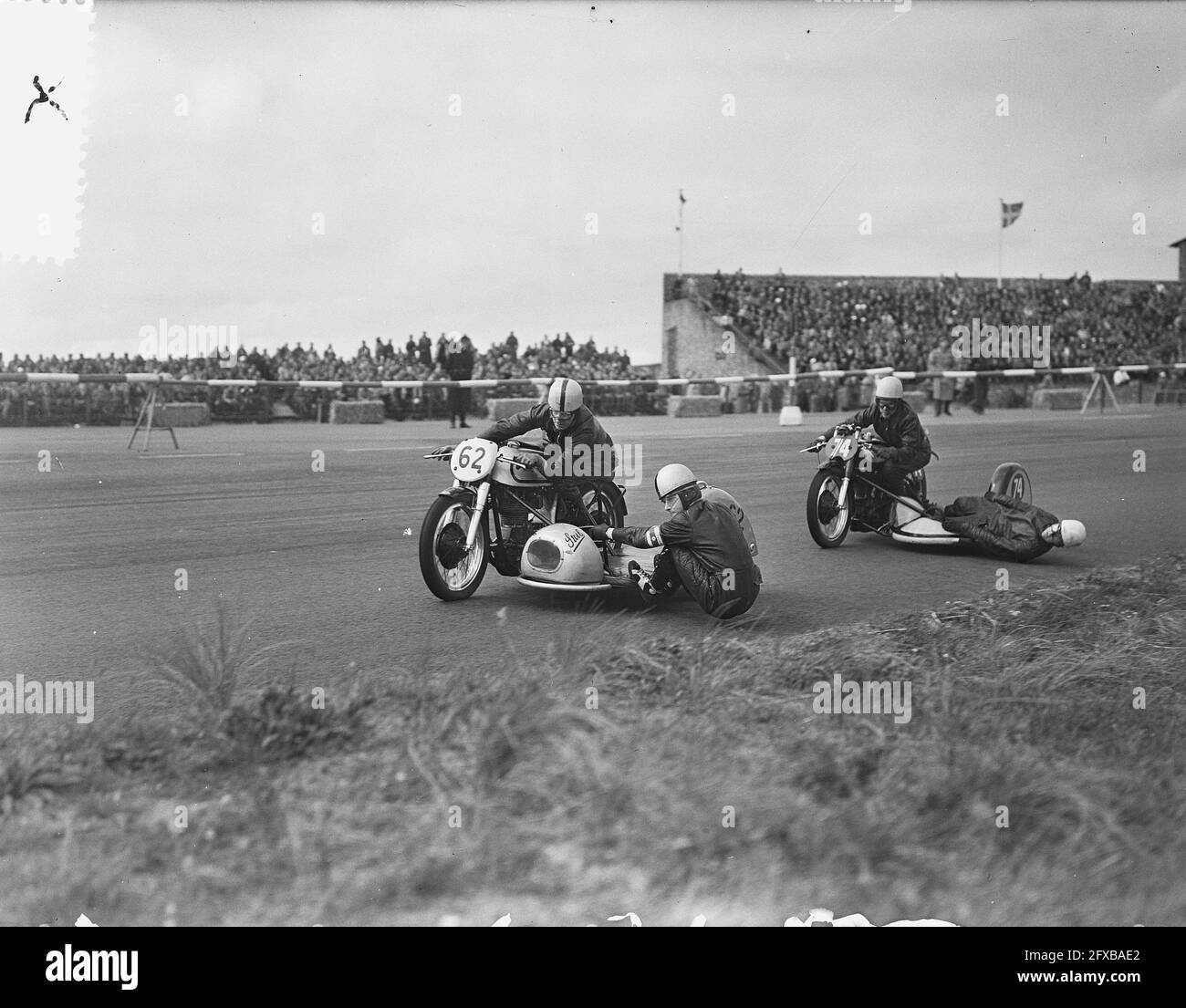 Course internationale de moto et de side-car Zandvoort, H. Steman (no 62 winner), 22 mai 1955, Motorcycles, Winners, SIDE PANRACES, pays-Bas, Agence de presse du XXe siècle photo, news to Remember, documentaire, photographie historique 1945-1990, histoires visuelles, L'histoire humaine du XXe siècle, immortaliser des moments dans le temps Banque D'Images