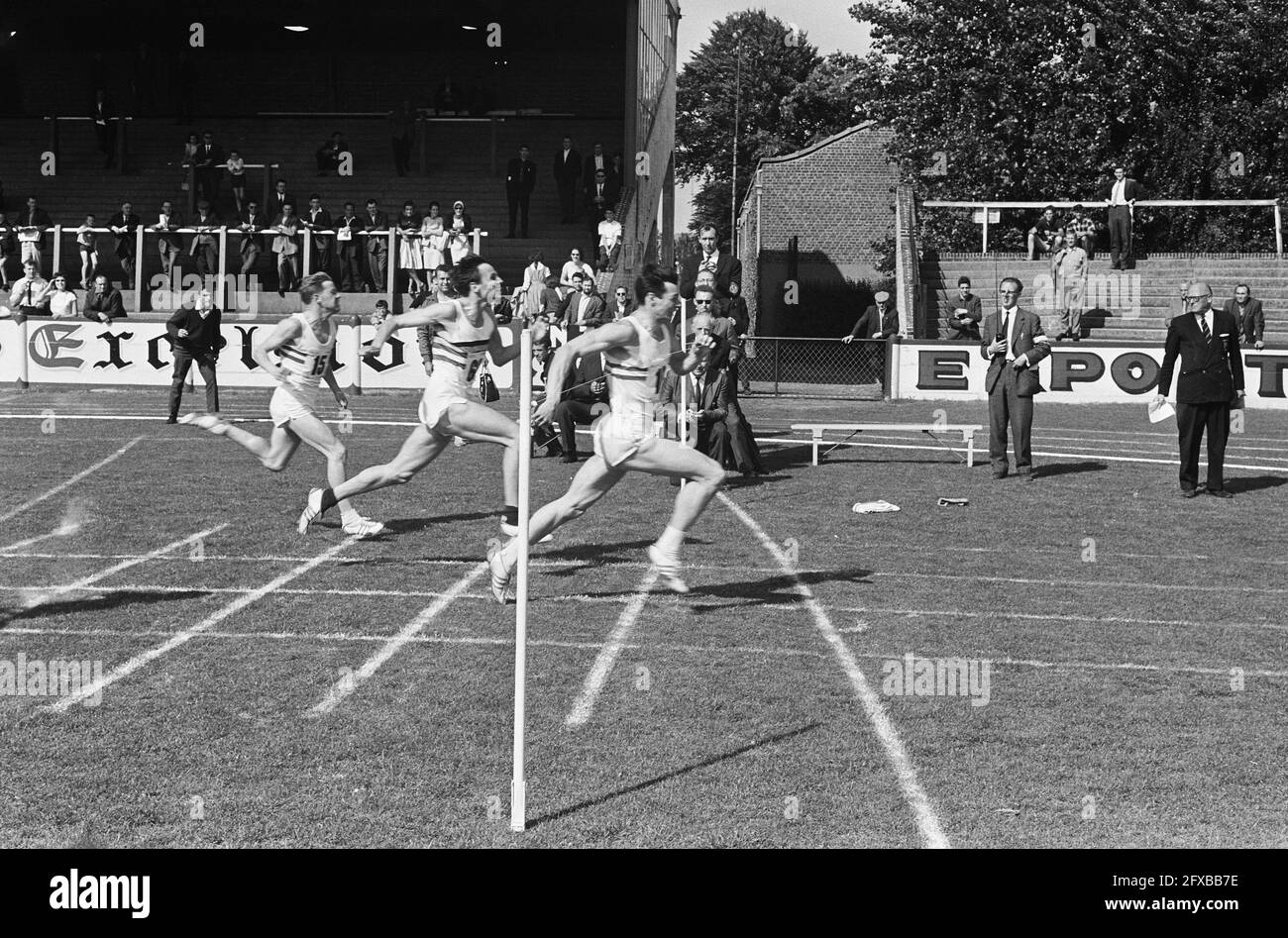 Jeux d'athlétisme international Benelux contre l'Angleterre Gand, non 6 J. M. Hogan (chef), non 8 L. Davies (tête), 7 juin 1964, Jeux d'athlétisme, pays-Bas, agence de presse du xxe siècle photo, nouvelles à retenir, documentaire, photographie historique 1945-1990, histoires visuelles, L'histoire humaine du XXe siècle, immortaliser des moments dans le temps Banque D'Images