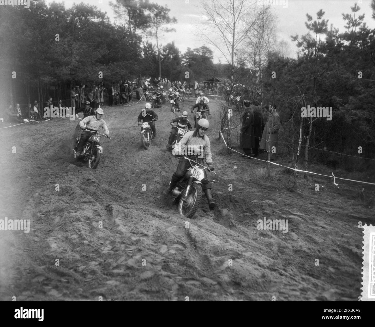 Motocross international à Boekel (N.BR.), 30 mars 1959, MOTORCROSS, pays-Bas, agence de presse du xxe siècle photo, nouvelles à retenir, documentaire, photographie historique 1945-1990, histoires visuelles, L'histoire humaine du XXe siècle, immortaliser des moments dans le temps Banque D'Images