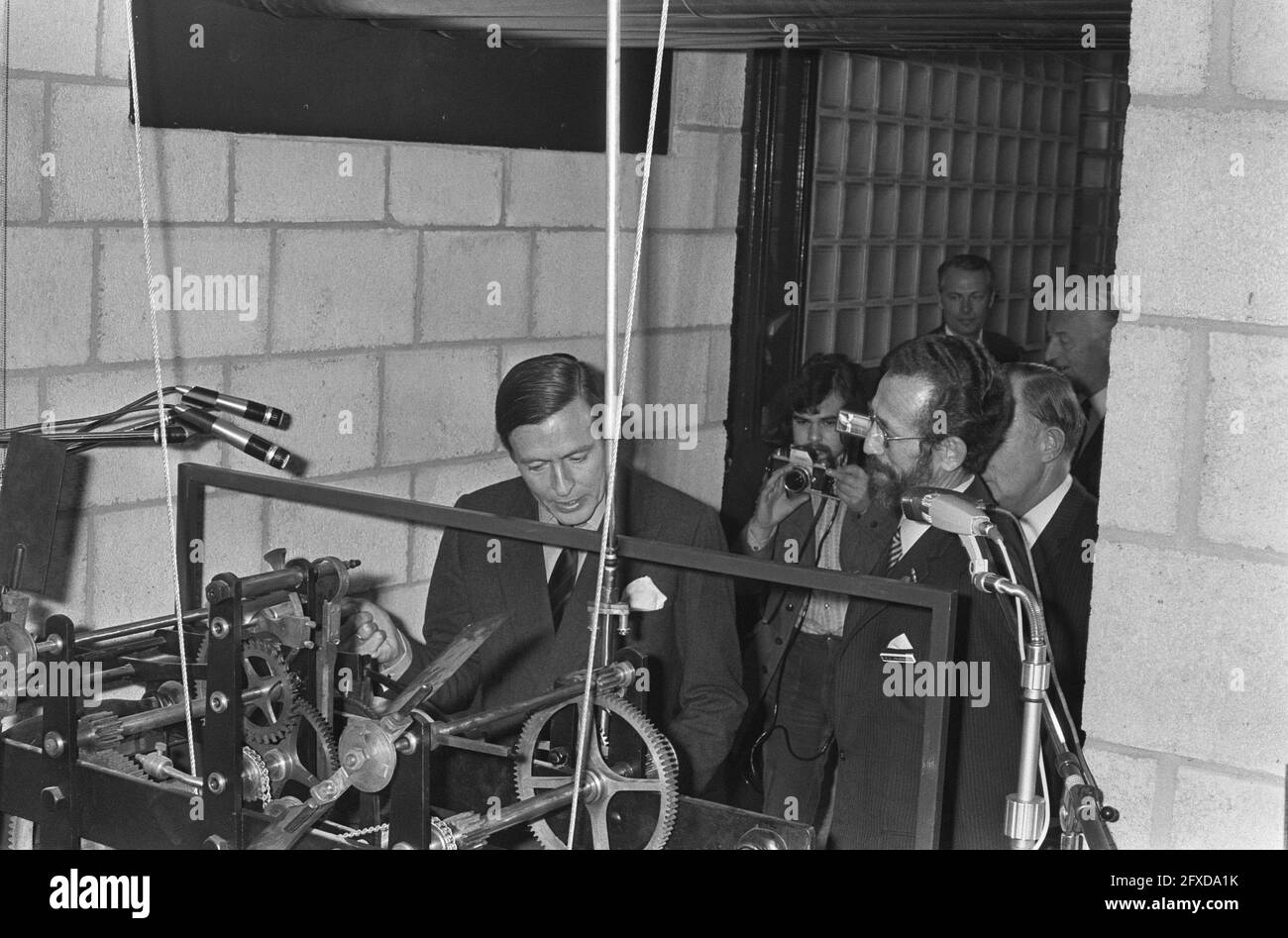 Le Prince Claus ouvre un nouveau siège central Centraal Beheer à Apeldoorn, 1er novembre 1972, sièges sociaux, ouvertures, princes, pays-Bas, agence de presse du XXe siècle photo, news to remember, documentaire, photographie historique 1945-1990, histoires visuelles, L'histoire humaine du XXe siècle, immortaliser des moments dans le temps Banque D'Images
