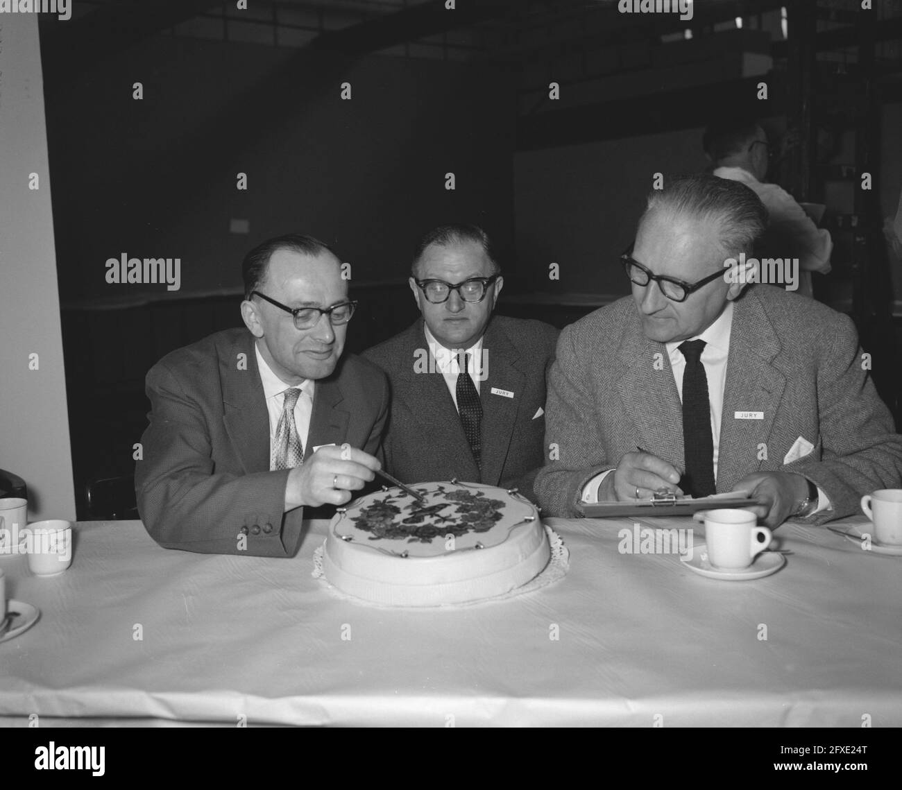 Salon Du Sucre Rai Critiques Du Jury 21 Avril 1958 Confiserie Expositions Pays Bas Agence De Presse Du Xxe Siecle Photo Nouvelles A Retenir Documentaire Photographie Historique 1945 1990 Histoires Visuelles L Histoire Humaine Du Salon Du Sucre Rai Critiques Du Jury 21 Avril 1958 Confiserie Expositions Pays Bas Agence De Presse Du Xxe Siecle Photo Nouvelles A Retenir Documentaire Photographie Historique 1945 1990 Histoires Visuelles L Histoire Humaine Du