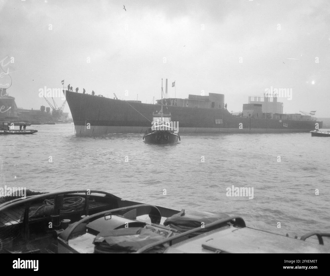 Lancement du chasseur de sous-marins Groningen, 9 janvier 1954, lanceurs, chasseurs de sous-marins, Pays-Bas, Agence de presse du XXe siècle photo, nouvelles à retenir, documentaire, photographie historique 1945-1990, histoires visuelles, L'histoire humaine du XXe siècle, immortaliser des moments dans le temps Banque D'Images