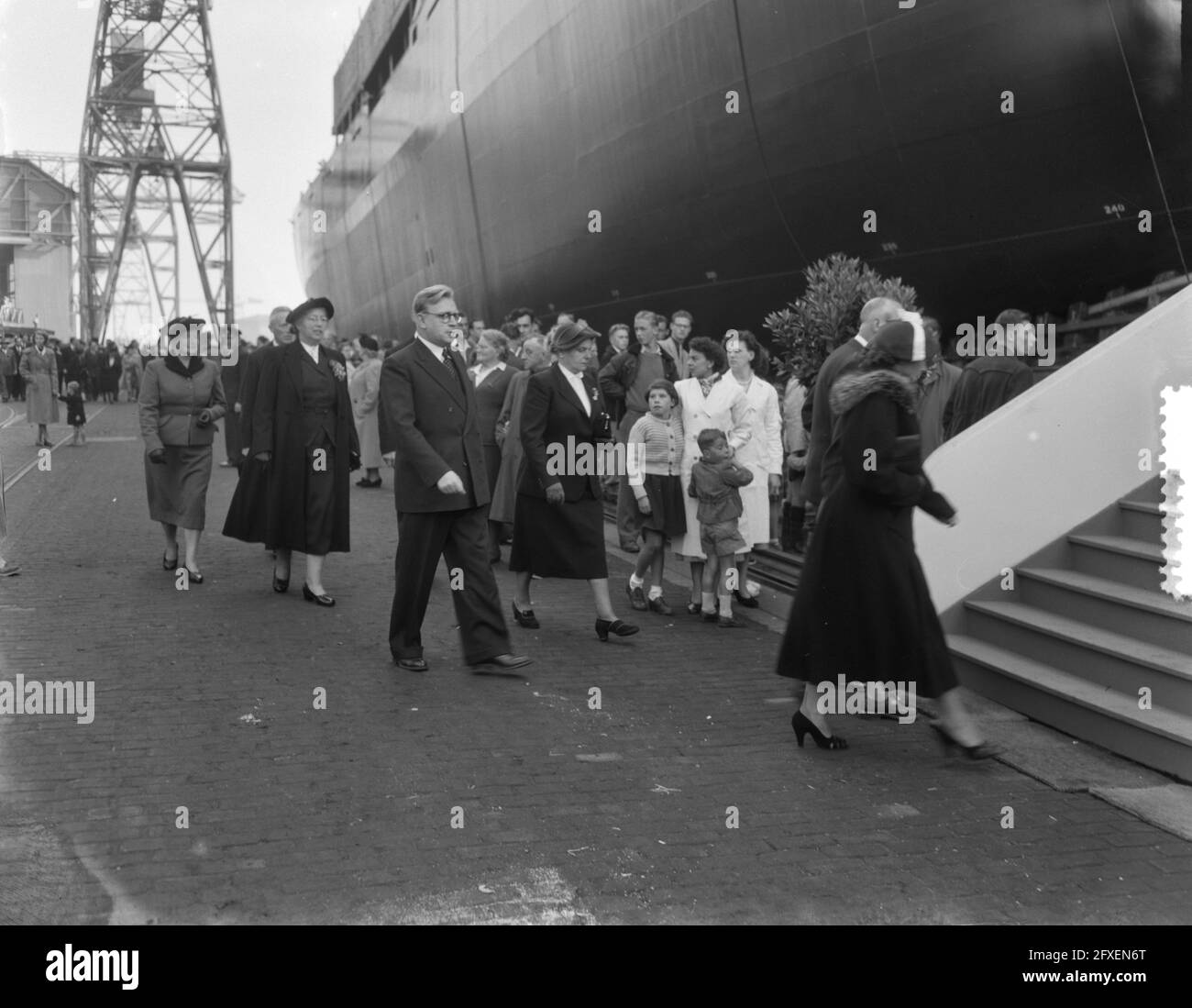 Lancement du navire de Russie OGB, 10 octobre 1953, lancements, navires, Pays-Bas, Agence de presse du XXe siècle photo, nouvelles à retenir, documentaire, photographie historique 1945-1990, histoires visuelles, L'histoire humaine du XXe siècle, immortaliser des moments dans le temps Banque D'Images