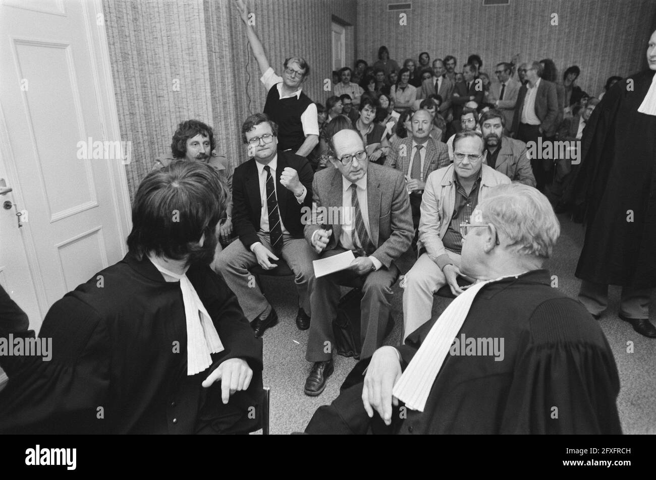 Jugement sommaire de la direction de Ford contre le syndicat industriel FNV, Henk Vos et autres pendant l'arrêt, 6 juillet 1981, JUGE, verdicts, sentences, Pays-Bas, Agence de presse du XXe siècle photo, nouvelles à retenir, documentaire, photographie historique 1945-1990, histoires visuelles, L'histoire humaine du XXe siècle, immortaliser des moments dans le temps Banque D'Images