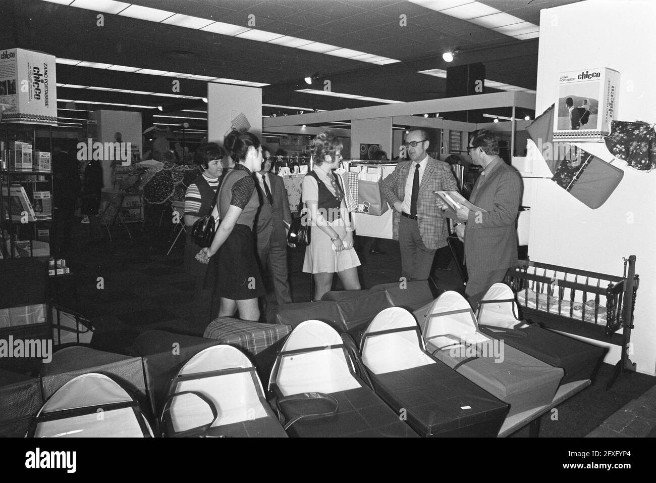 Salon des articles pour bébés et tout-petits Het Kind à Utrecht, 12 mars 1972, foires, pays-Bas, agence de presse du xxe siècle photo, nouvelles à retenir, documentaire, photographie historique 1945-1990, histoires visuelles, L'histoire humaine du XXe siècle, immortaliser des moments dans le temps Banque D'Images