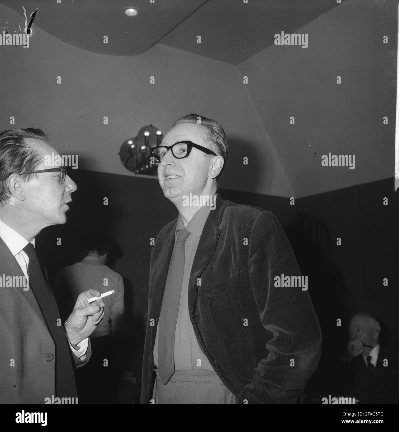 Entretien de Marja, membre de l'Association des Arts littéraires à Krasnapolsky, 3 avril 1962, ALPHABÉTISATION, conversations, Membres, associations, pays-Bas, Agence de presse du XXe siècle photo, nouvelles à retenir, documentaire, photographie historique 1945-1990, histoires visuelles, L'histoire humaine du XXe siècle, immortaliser des moments dans le temps Banque D'Images