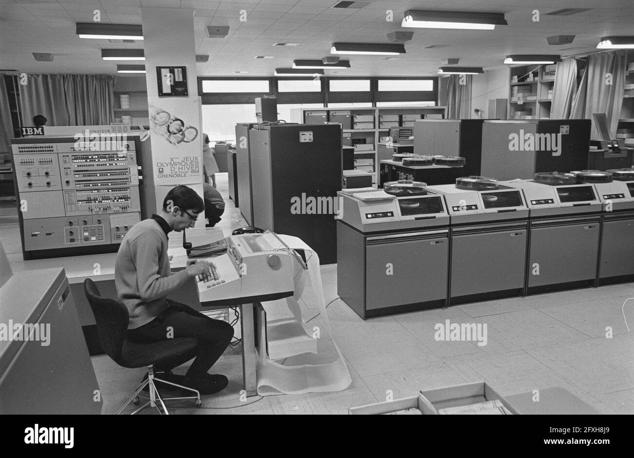 Préparatifs dixième Jeux Olympiques d'hiver, aperçu du centre informatique, 16 janvier 1968, centres informatiques, ordinateurs, Jeux d'hiver, pays-Bas, Agence de presse du XXe siècle photo, nouvelles à retenir, documentaire, photographie historique 1945-1990, histoires visuelles, L'histoire humaine du XXe siècle, immortaliser des moments dans le temps Banque D'Images