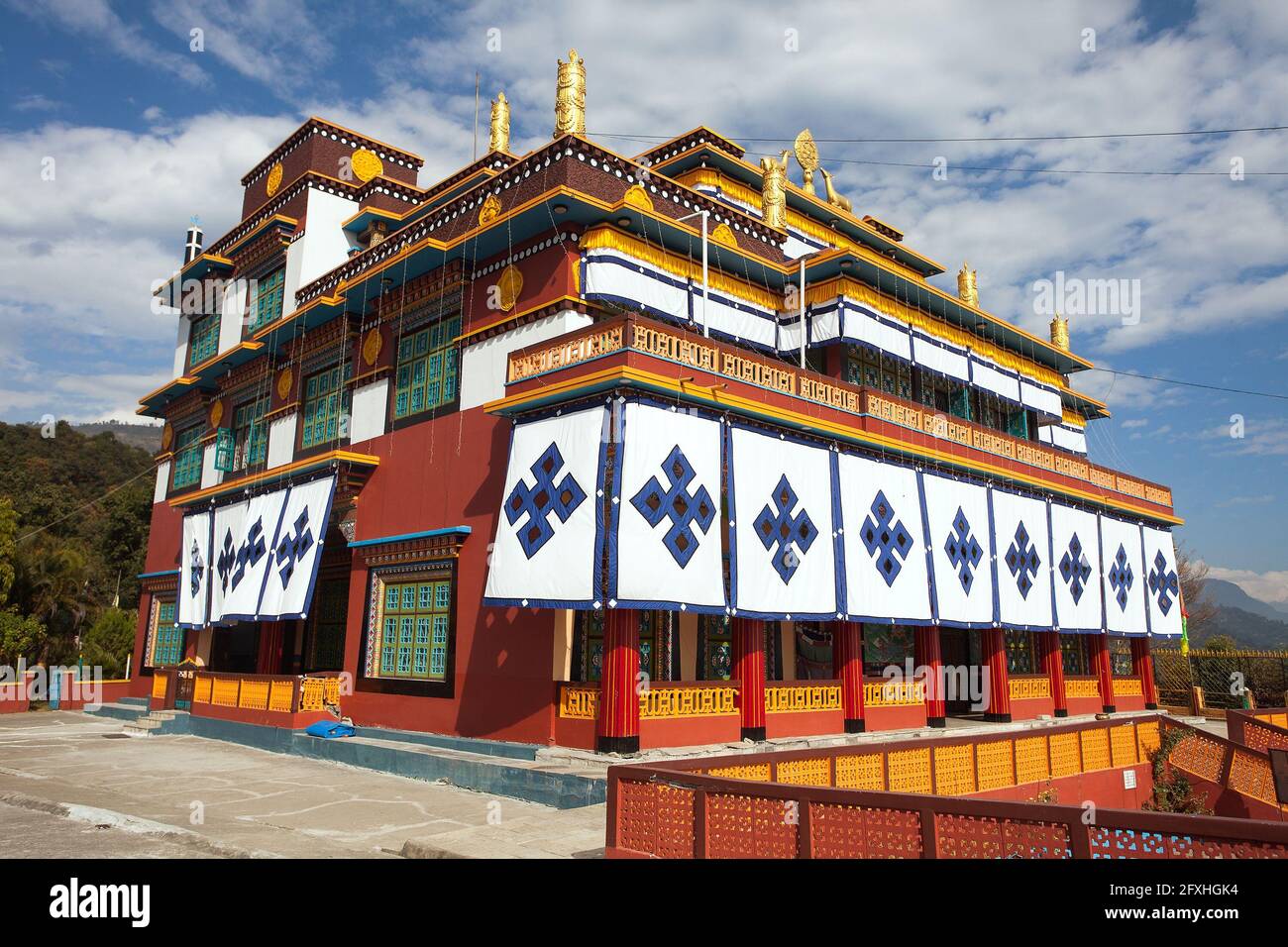 Karma Dubgyot Monastère Chhoekhorling Manang dans la ville de Pokhara, vallée de Pokhara, Népal Himalaya Banque D'Images