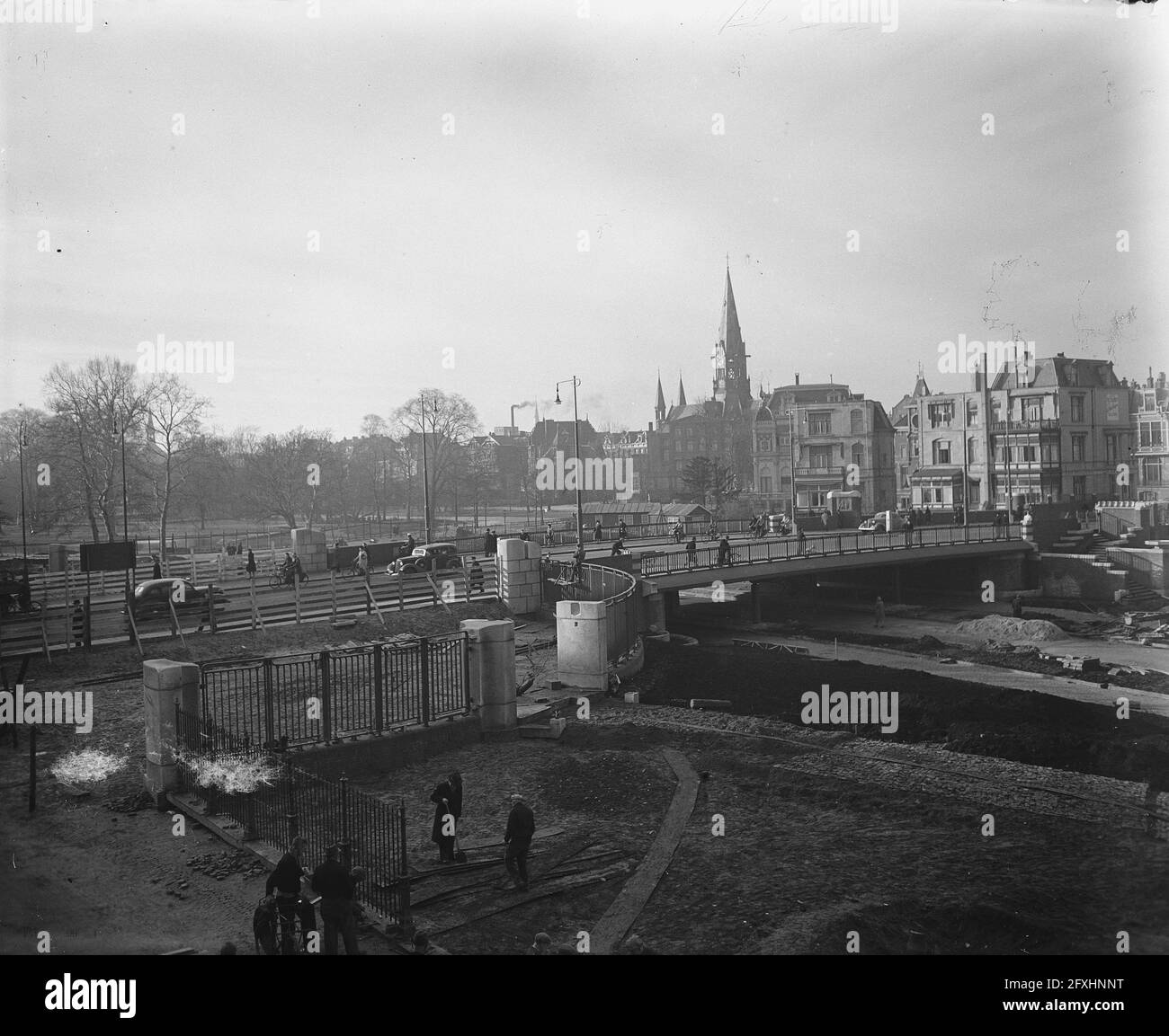 Travaux sur la route d'accès Vondelpark, 25 janvier 1948, construction, parcs, transport, Roads, pays-Bas, Agence de presse du XXe siècle photo, news to Remember, documentaire, photographie historique 1945-1990, histoires visuelles, L'histoire humaine du XXe siècle, immortaliser des moments dans le temps Banque D'Images