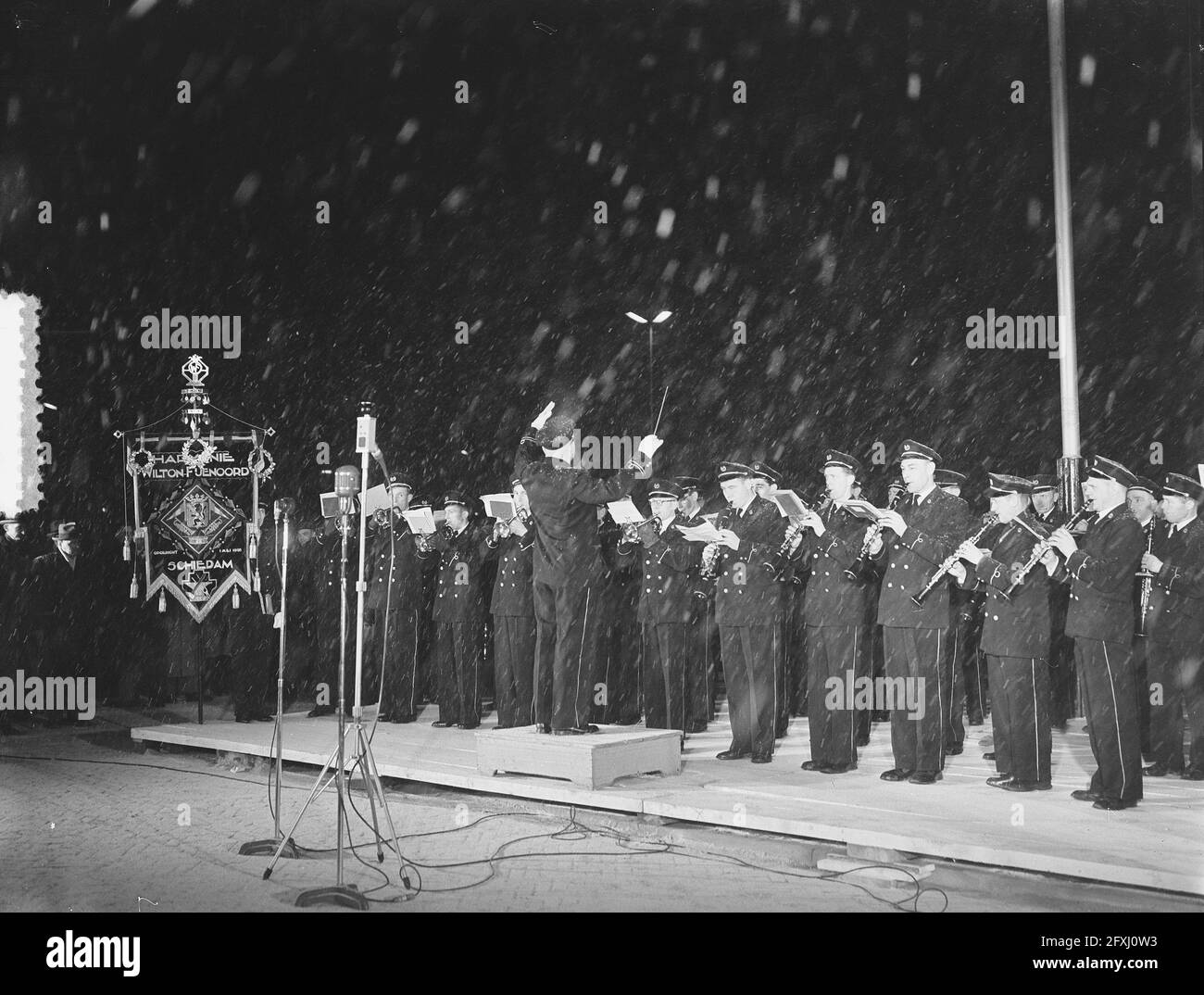 Wilton Fijenoord, 100e anniversaire, 6 janvier 1954, jubilés, Construction navale, pays-Bas, Agence de presse du XXe siècle photo, nouvelles à retenir, documentaire, photographie historique 1945-1990, histoires visuelles, L'histoire humaine du XXe siècle, immortaliser des moments dans le temps Banque D'Images