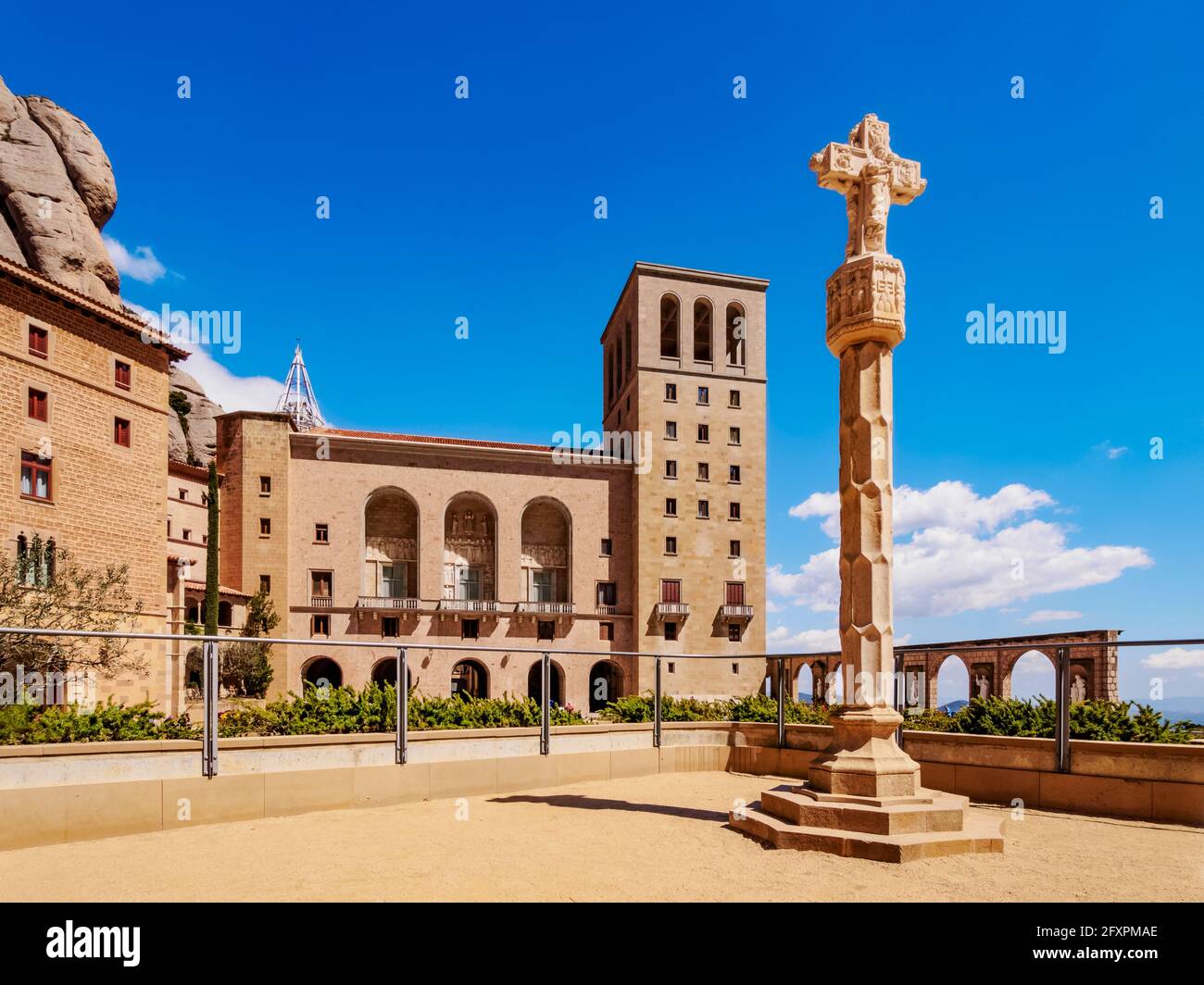 Abbaye de Santa Maria de Montserrat, chaîne de montagnes de Montserrat près de Barcelone, Catalogne, Espagne, Europe Banque D'Images