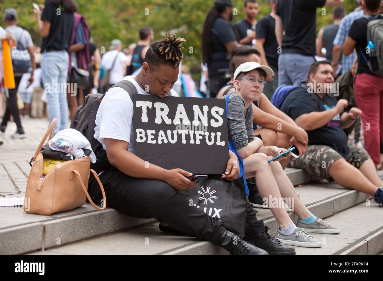 28 septembre 2019 - Washington, DC Etats-Unis: Les militants des droits transgenres et la famille se réunissent pour sensibiliser la population lors de la Marche nationale de visibilité transgenre Banque D'Images