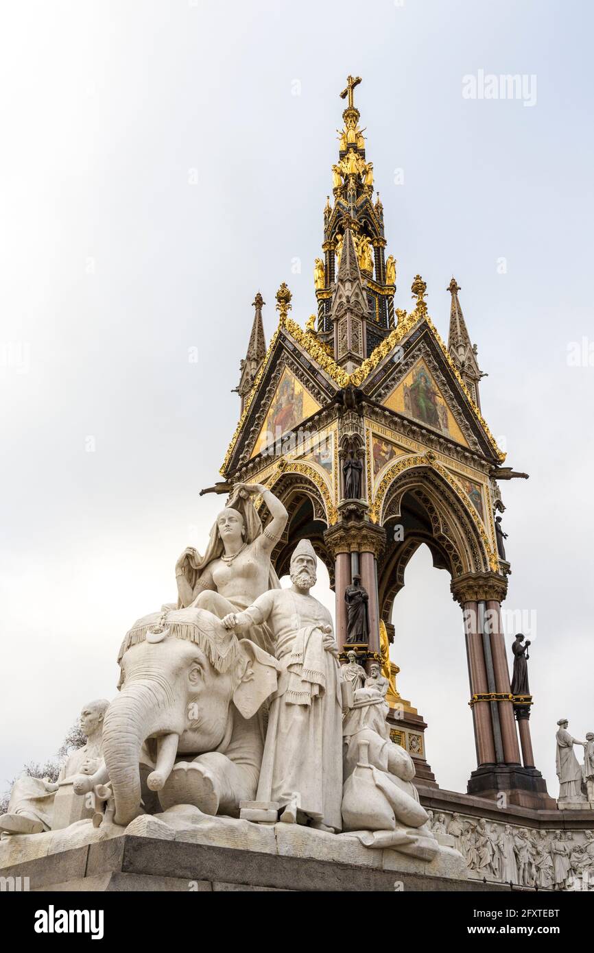La sculpture du groupe Asie par John Henry Foley, partie de l'Albert Memorial, Kensington Gardens, Londres, Angleterre, Royaume-Uni Banque D'Images
