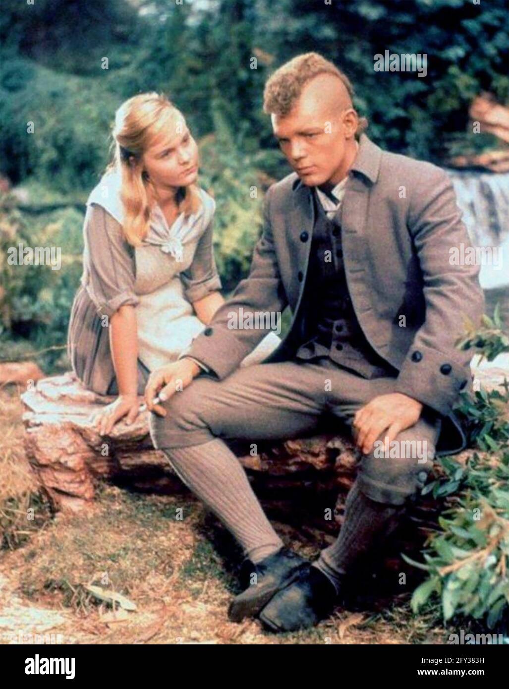 LA LUMIÈRE DANS LA FORÊT 1958 Buena Vista distribution film Avec Carol Lynley et James MacArthur Banque D'Images