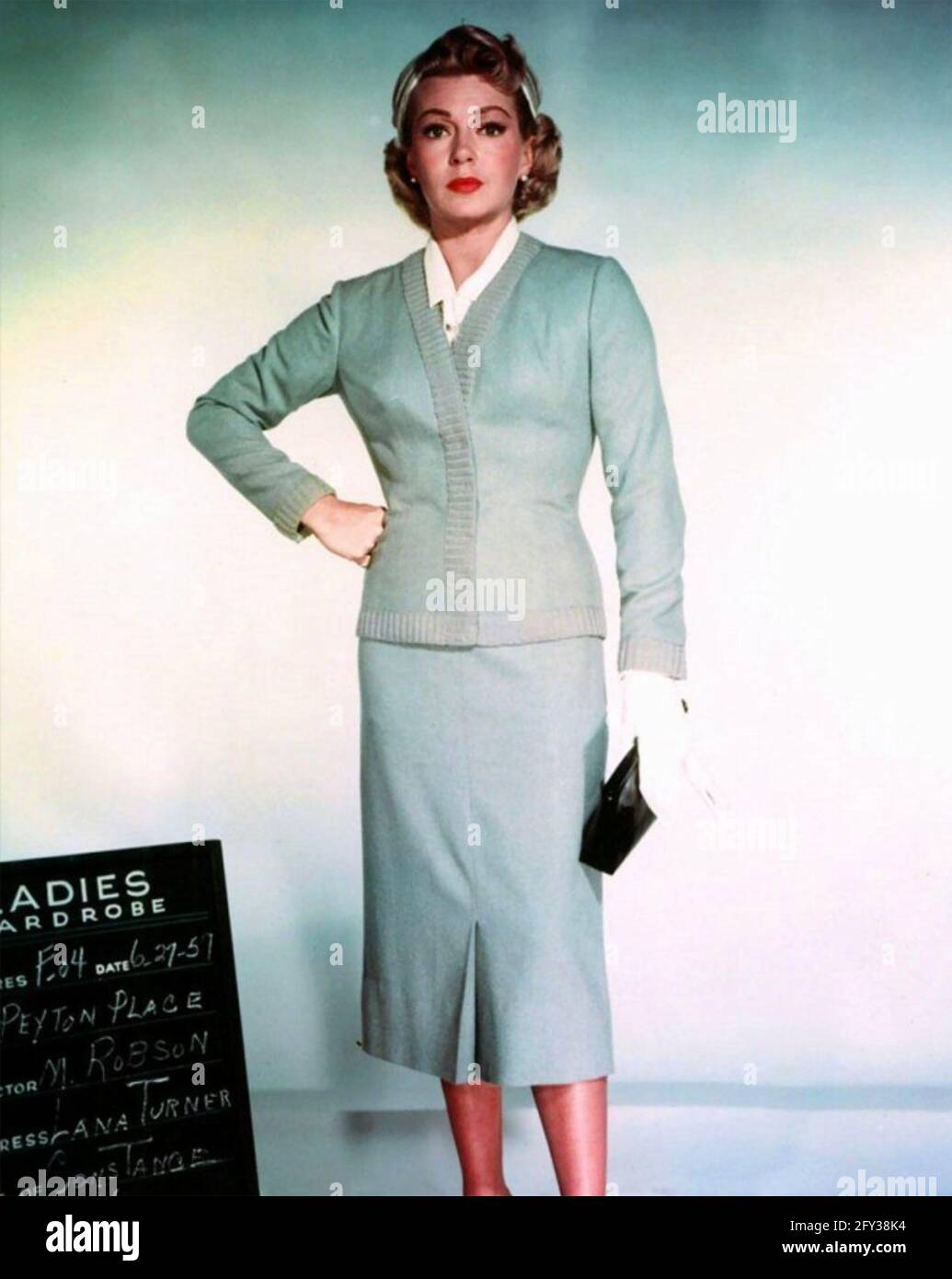 PEYTON PLACE 1957 le film de Fox du 20e siècle. Lana Turner dans un costume en costume photo/ Banque D'Images