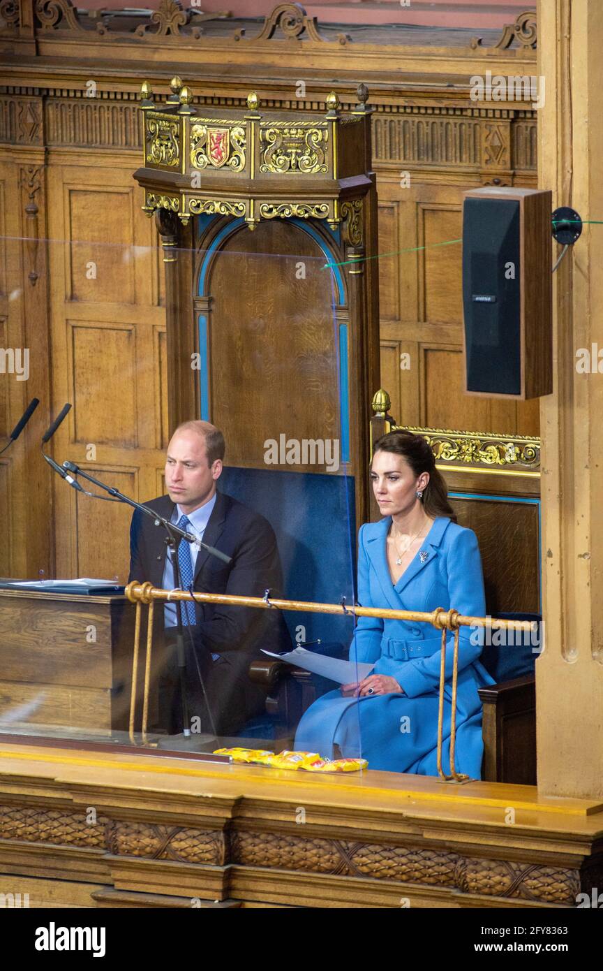 Édimbourg, Écosse, Royaume-Uni. Jeudi 27 mai 2021 Assemblée générale de l'Église d'Écosse 2021 : cinquième jour. Jeudi 27 mai. Sa grâce, le comte de Stratharn, duc de Cambridge le prince William et son Altesse Royale la duchesse de Cambridge assistent à la cérémonie de clôture de l'Assemblée générale à EdinburghCredit: Andrew O'Brien/Alamy Live News Banque D'Images