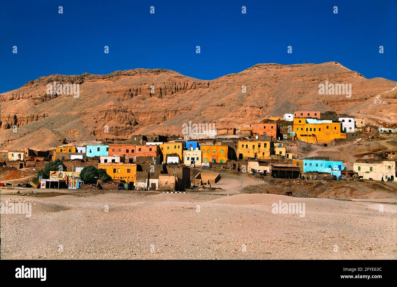 Village près de Louxor, Égypte. Banque D'Images