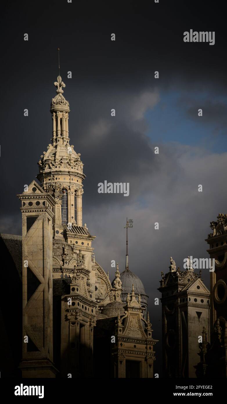 FRANCE. LOIR-ET-CHER(41) LE CHÂTEAU DE CHAMBORD, EMBLÈME DE LA RENAISSANCE FRANÇAISE À TRAVERS LE MONDE, EST UN SITE CLASSÉ AU PATRIMOINE MONDIAL DE L'UNESCO. JOYAU DE L'ARCHITECTURE Banque D'Images