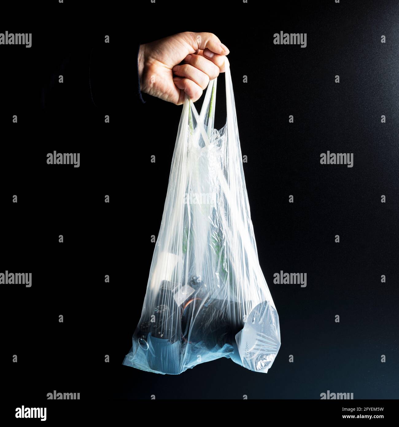 un appareil photo dans un sac en plastique transparent Banque D'Images