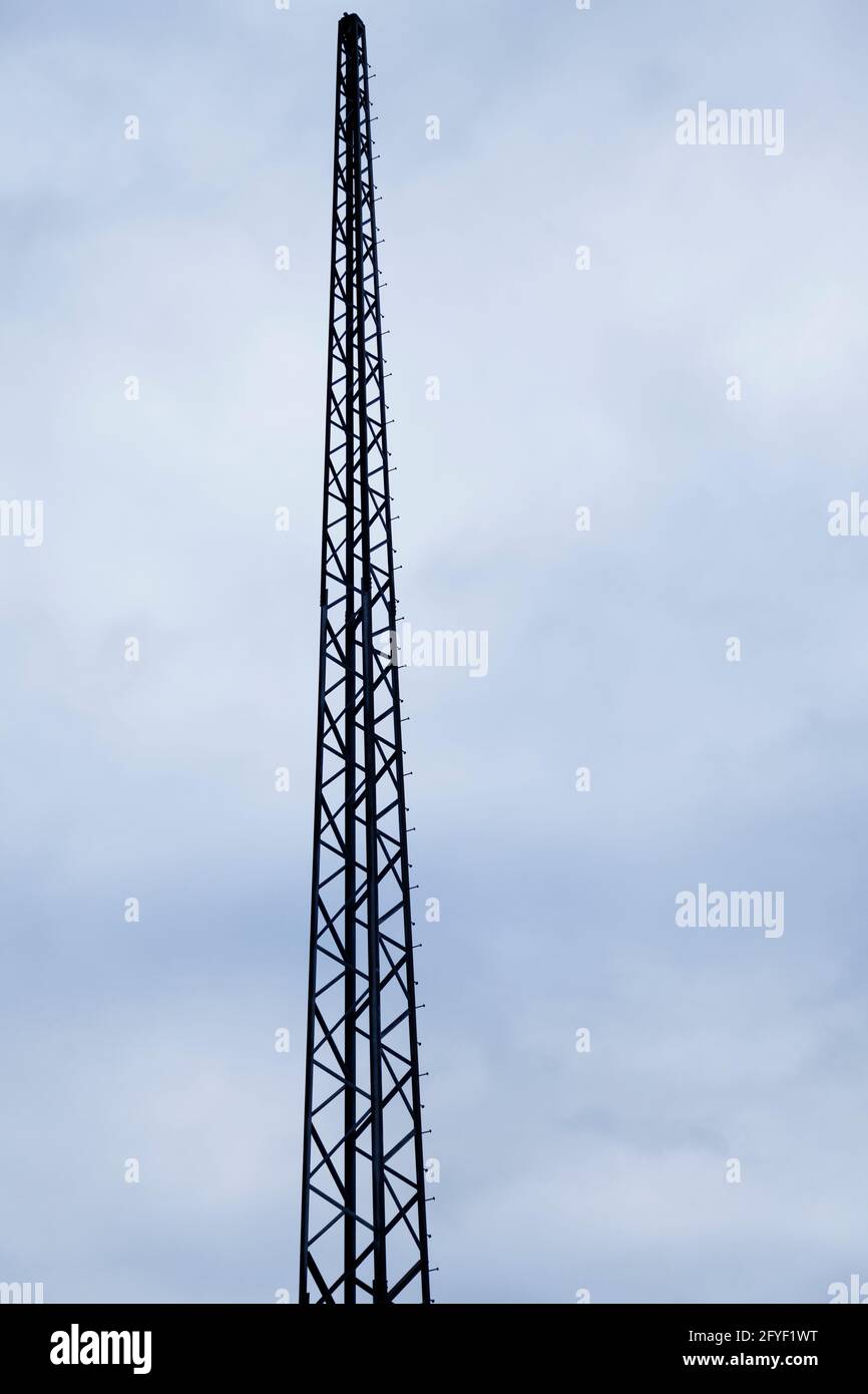 antenne au niveau de l'appareillage de commutation pour la haute tension à proximité des centrales électriques Banque D'Images