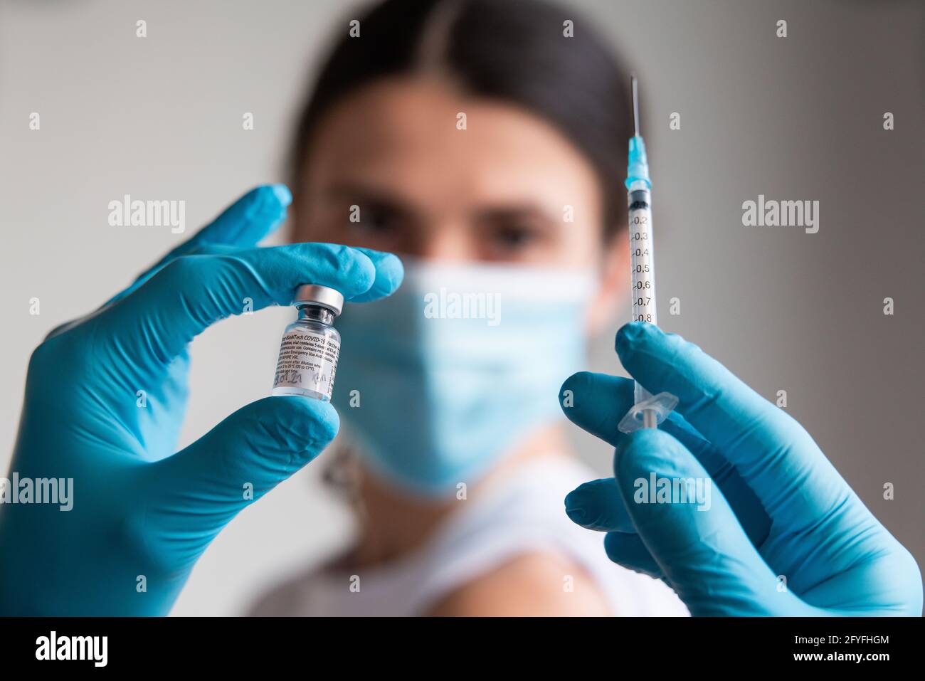 Pfizer-BioNTech BNT162b2 vaccin Covid-19, France. Banque D'Images
