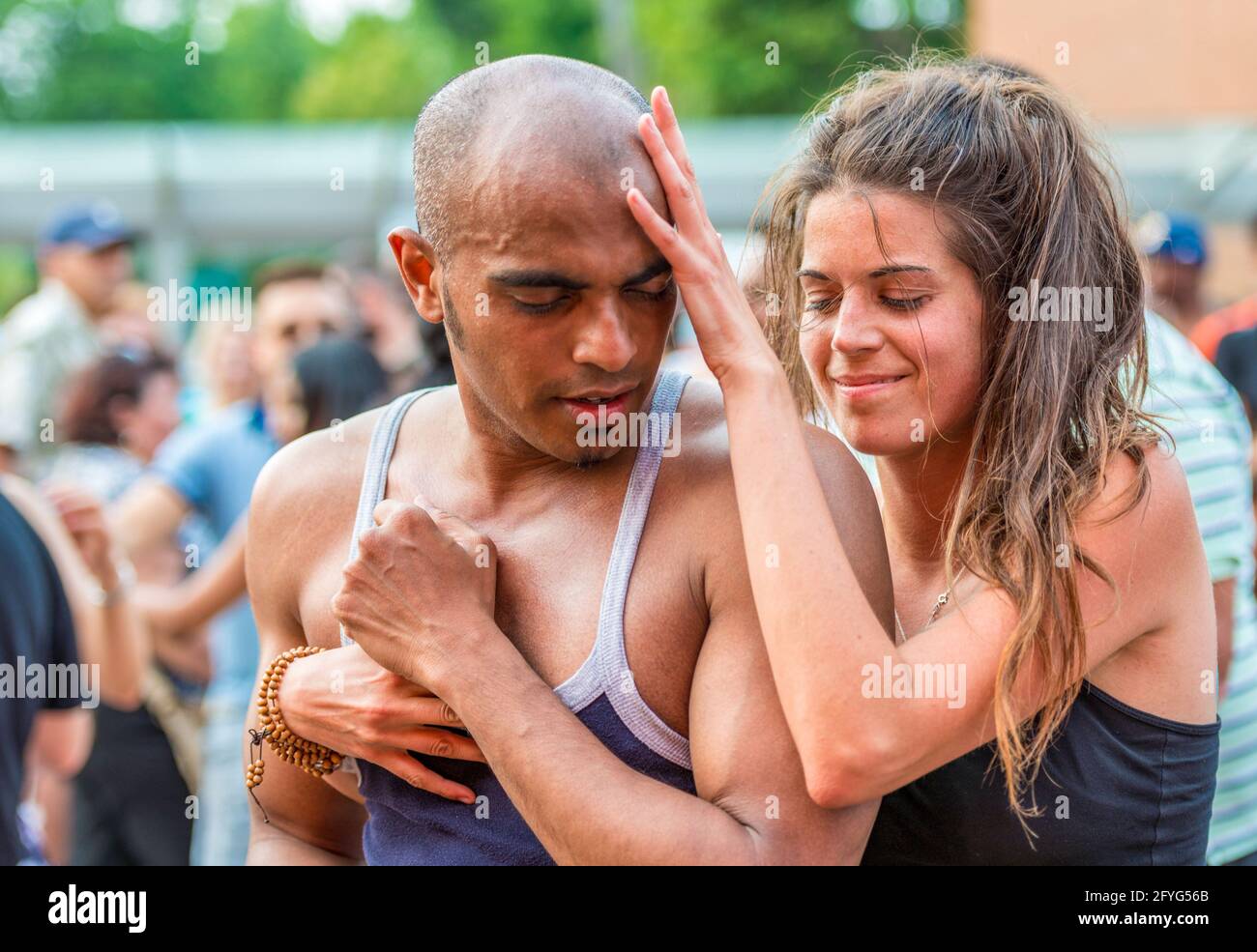 Salsa sur l'avenue Saint clair Ouest, Toronto, Canada. L'année 2015 Banque D'Images