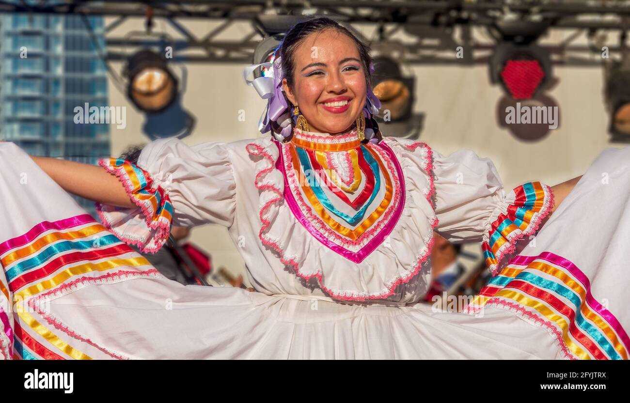 MexFest traditionnel, place Yonge-Dundas, Toronto, Canada. L'année 2015 Banque D'Images