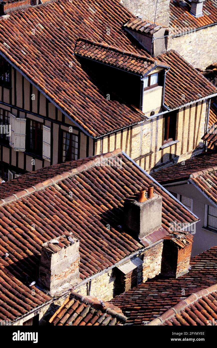 FRANCE, AVEYRON (12) VILLEFRANCHE DE ROUERGUE Banque D'Images