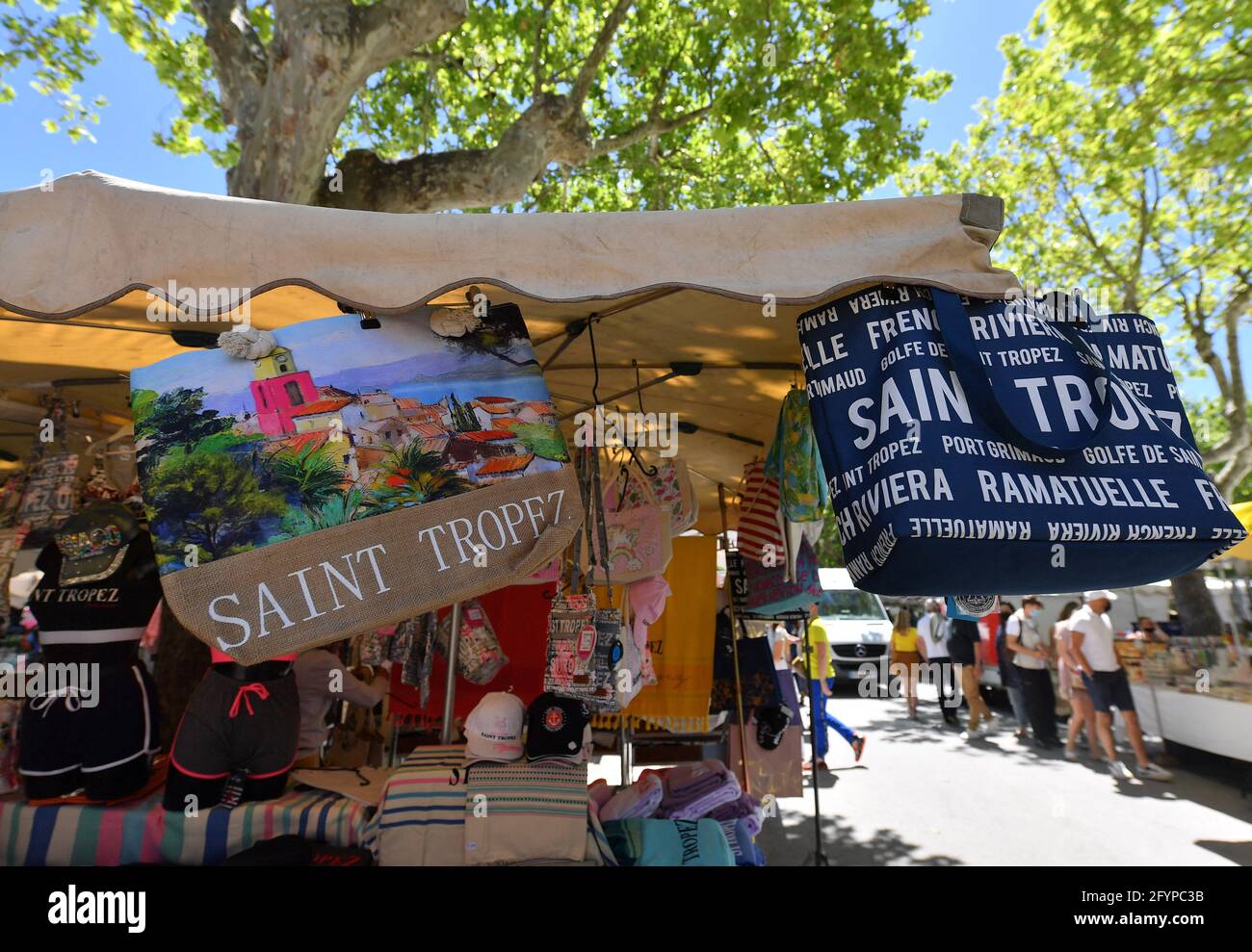 Place Des Lices Saint Tropez Banque De Photographies Et D images stall-auf-saint-tropez-markt-am-place-carnot-angrenzend-an-die