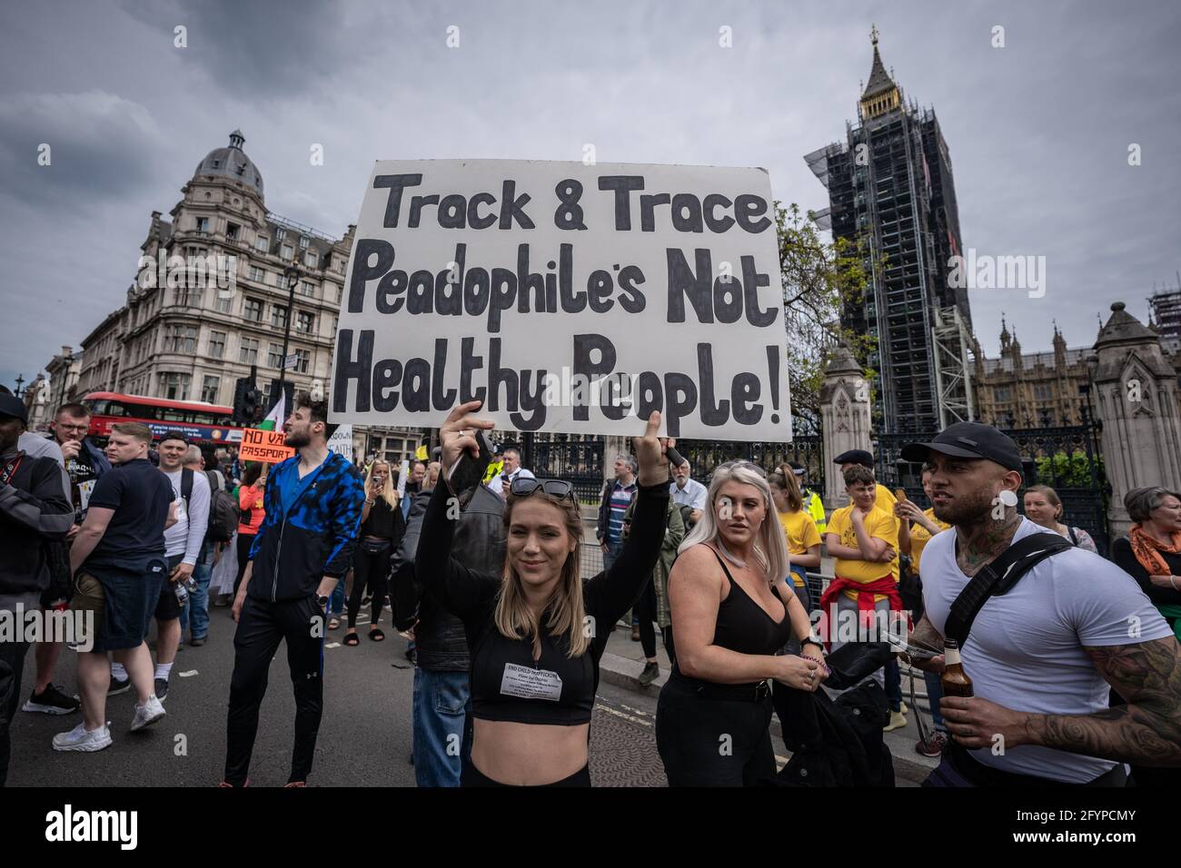Londres, Royaume-Uni. 29 mai 2021. Tuez la protestation contre le projet de loi : des milliers de manifestants issus de diverses organisations militantes défilent jusqu'à Westminster pour manifester contre un projet de loi de police qui pourrait voir l'introduction d'un projet de loi sur le crime imposant de sévères restrictions au droit de manifester. Credit: Guy Corbishley/Alamy Live News Banque D'Images