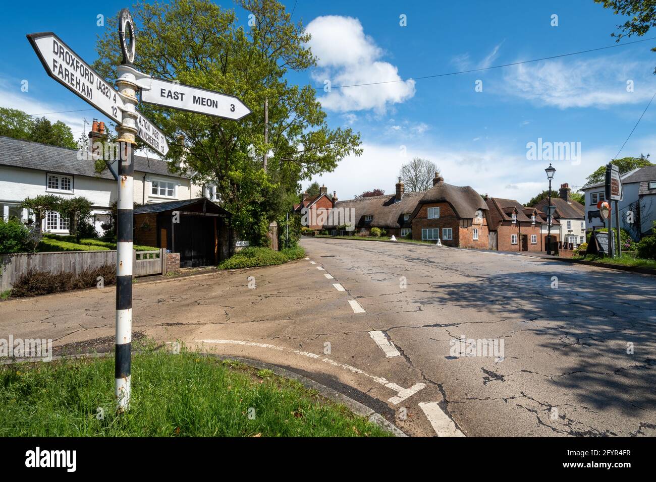 Vue sur West Meon, un joli village du Hampshire, Angleterre, Royaume-Uni Banque D'Images