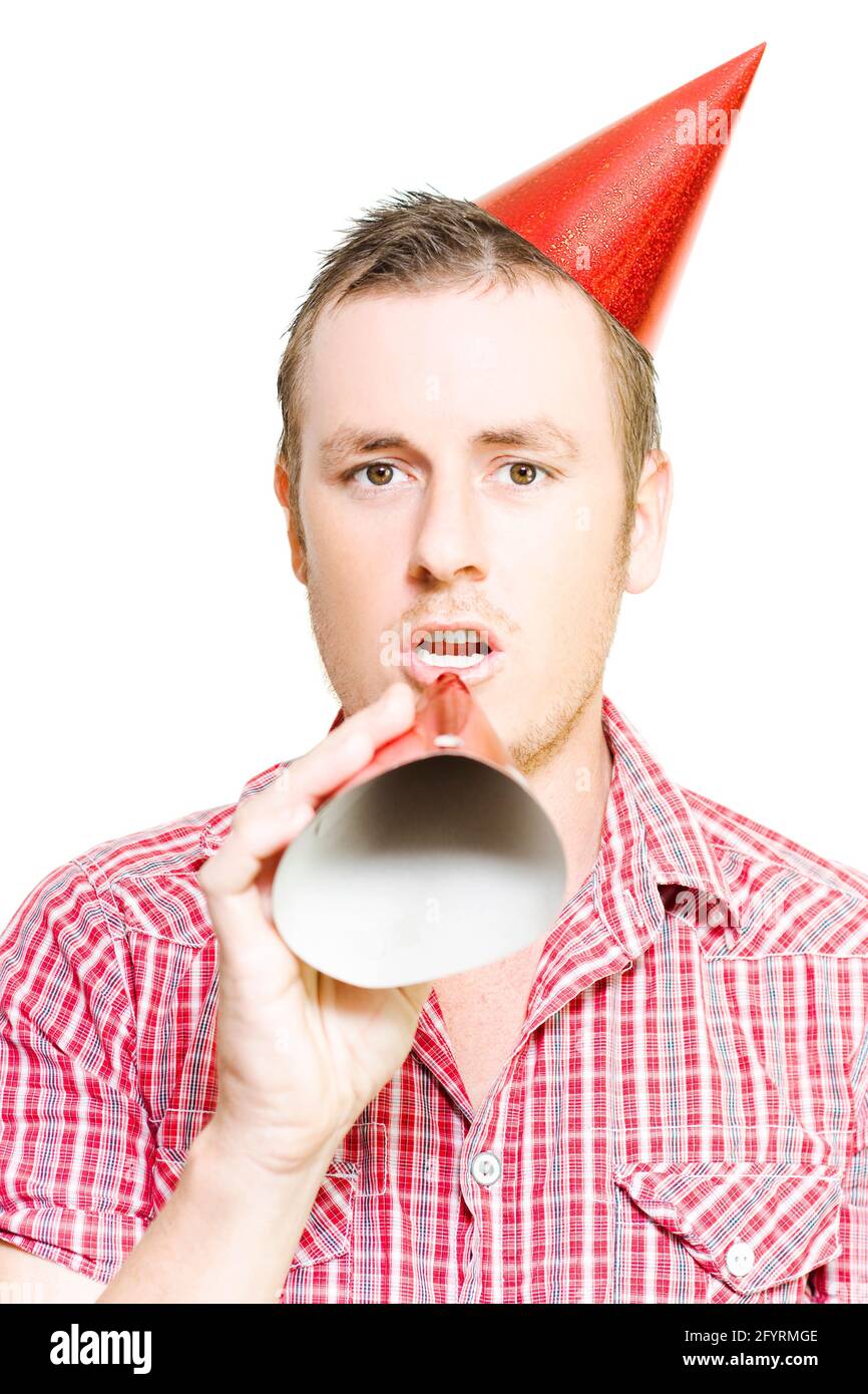 Discours D Anniversaire De L Homme Par L Intermediaire De Party Hat Dans Une Invitation A Participer A La Fete Sur Fond Blanc Photo Stock Alamy Discours D Anniversaire De L Homme Par L Intermediaire De Party Hat Dans Une Invitation A Participer A La Fete Sur Fond Blanc Photo Stock Alamy