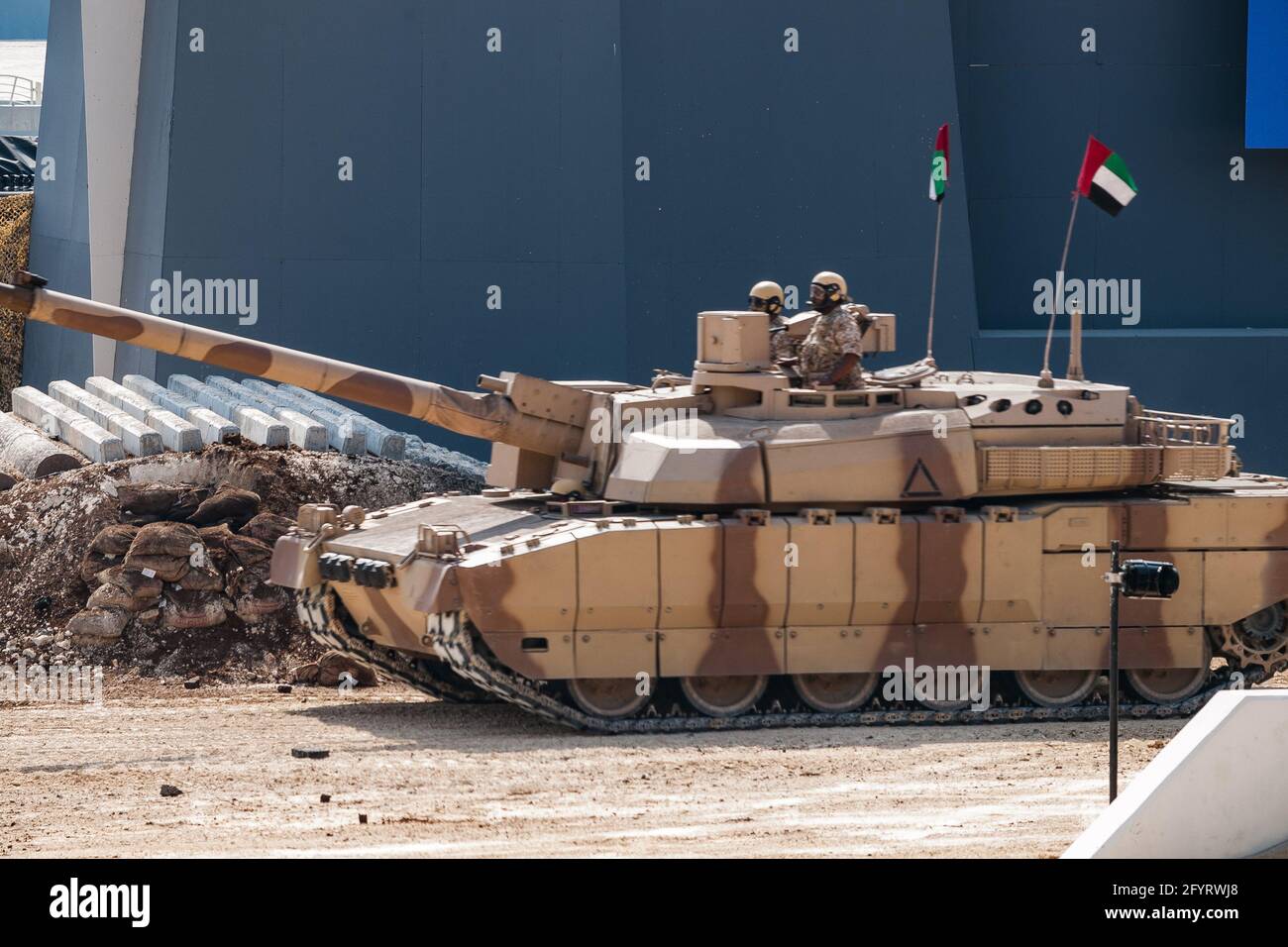 Abu Dhabi, Émirats Arabes Unis - 2013 février 2013 : Forces armées des Émirats arabes Unis Leclerc MBT (main Battle Tank) à l'exposition militaire IDEX Banque D'Images