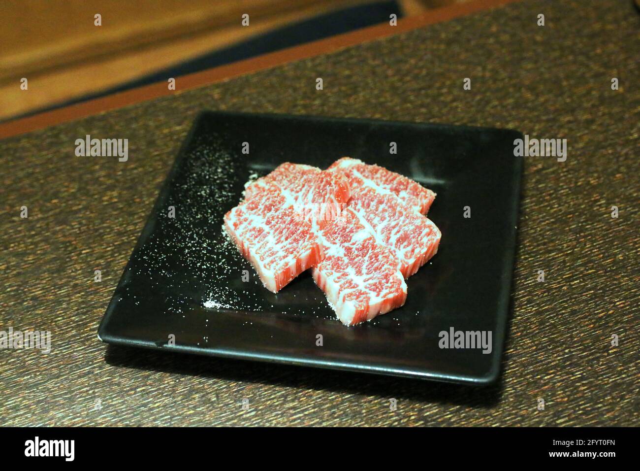 Tranches de bœuf Wagyu/Kobe brut prêtes pour le barbecue Banque D'Images