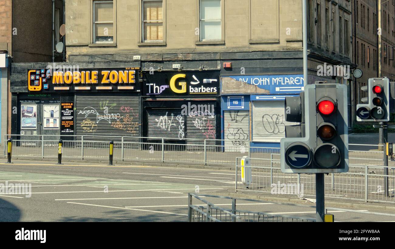 Glasgow, Écosse, Royaume-Uni, 30 mai 2021. Météo au Royaume-Uni : l'été dans la ville car enfin, il devient vraiment chaud. Les signes de la dystopie sont encore évidents à l'extérieur des principaux centres commerciaux. Crédit : Gerard Ferry/Alay Live News Banque D'Images