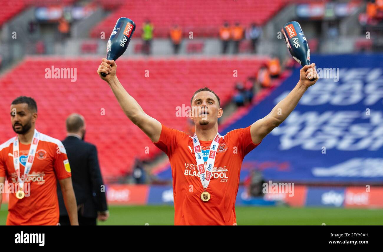 Londres, Royaume-Uni. 30 mai 2021. Blackpool Jerry Yates après le match final de la Sky Bet League 1 entre Blackpool et Lincoln City au stade Wembley, Londres, Angleterre, le 29 mai 2021. Photo par Andrew Aleksiejczuk/Prime Media Images. Crédit : Prime Media Images/Alamy Live News Banque D'Images