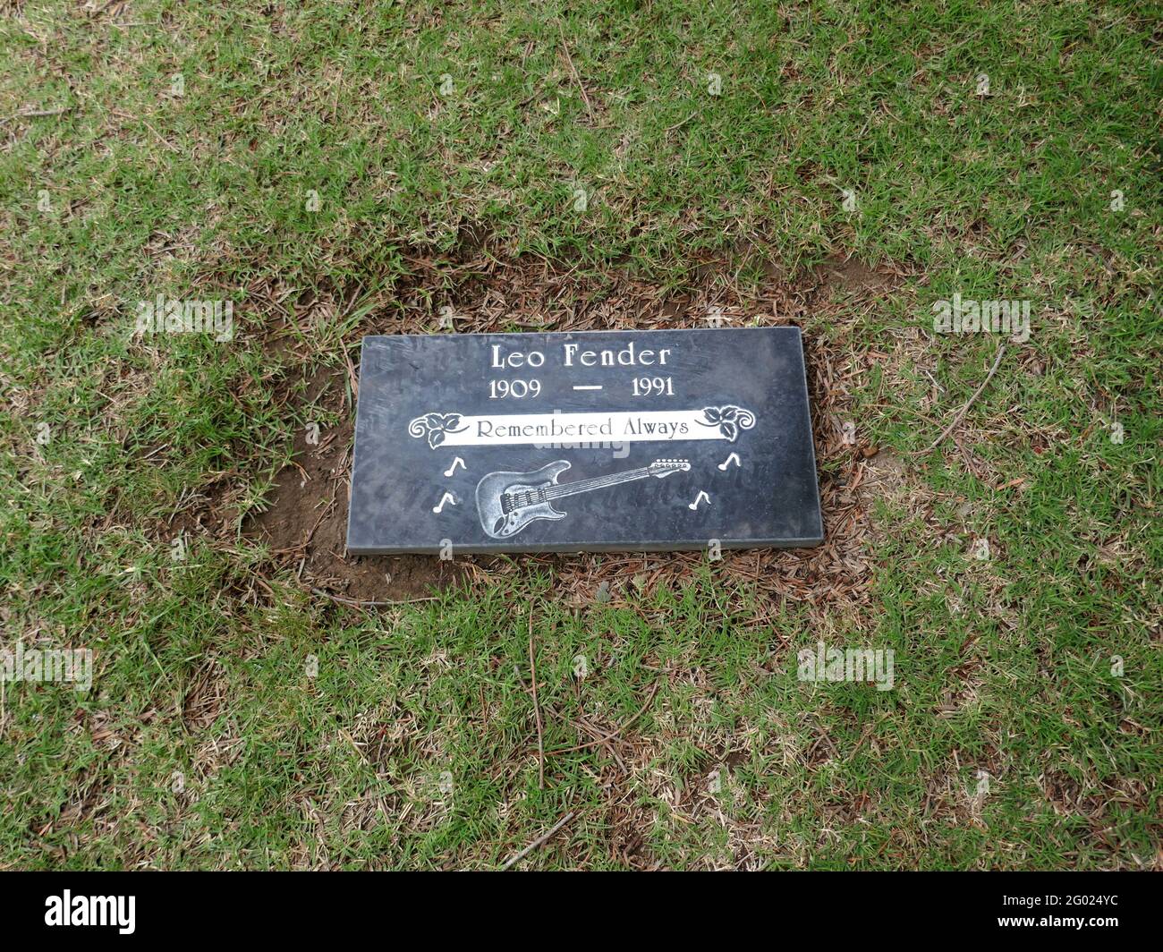 Santa Ana, Californie, États-Unis 29 mai 2021 UNE vue générale de l'atmosphère de la tombe de l'inventeur Leo Fender au parc Fairhaven Memorial Park à Santa Ana, Californie, États-Unis. Photo par Barry King/Alay stock photo Banque D'Images