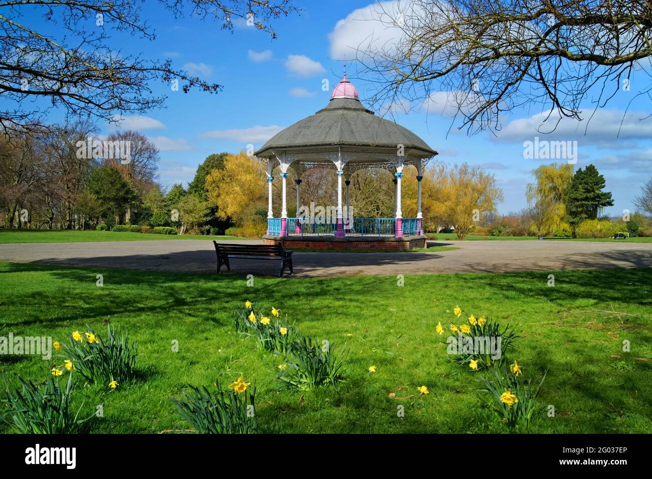 Royaume-Uni, Yorkshire du Sud, Barnsley, kiosque à musique Locke Park Banque D'Images