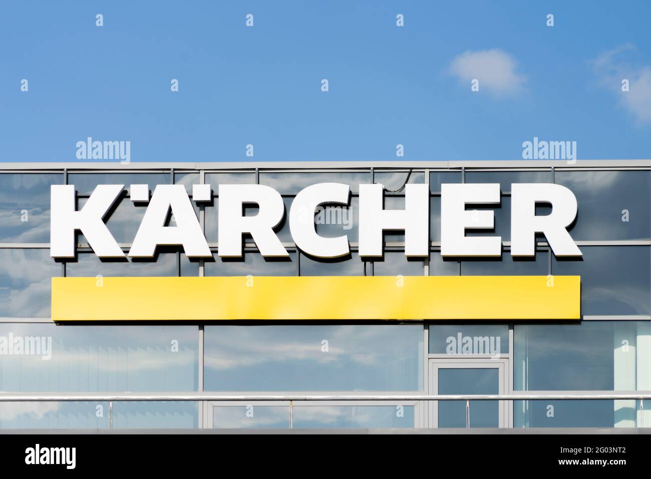 Logo Karcher sur l'immeuble de bureaux situé à Vilnius, Lituanie - 16 mai  2021. Karcher est une entreprise d'équipement de nettoyage Photo Stock -  Alamy