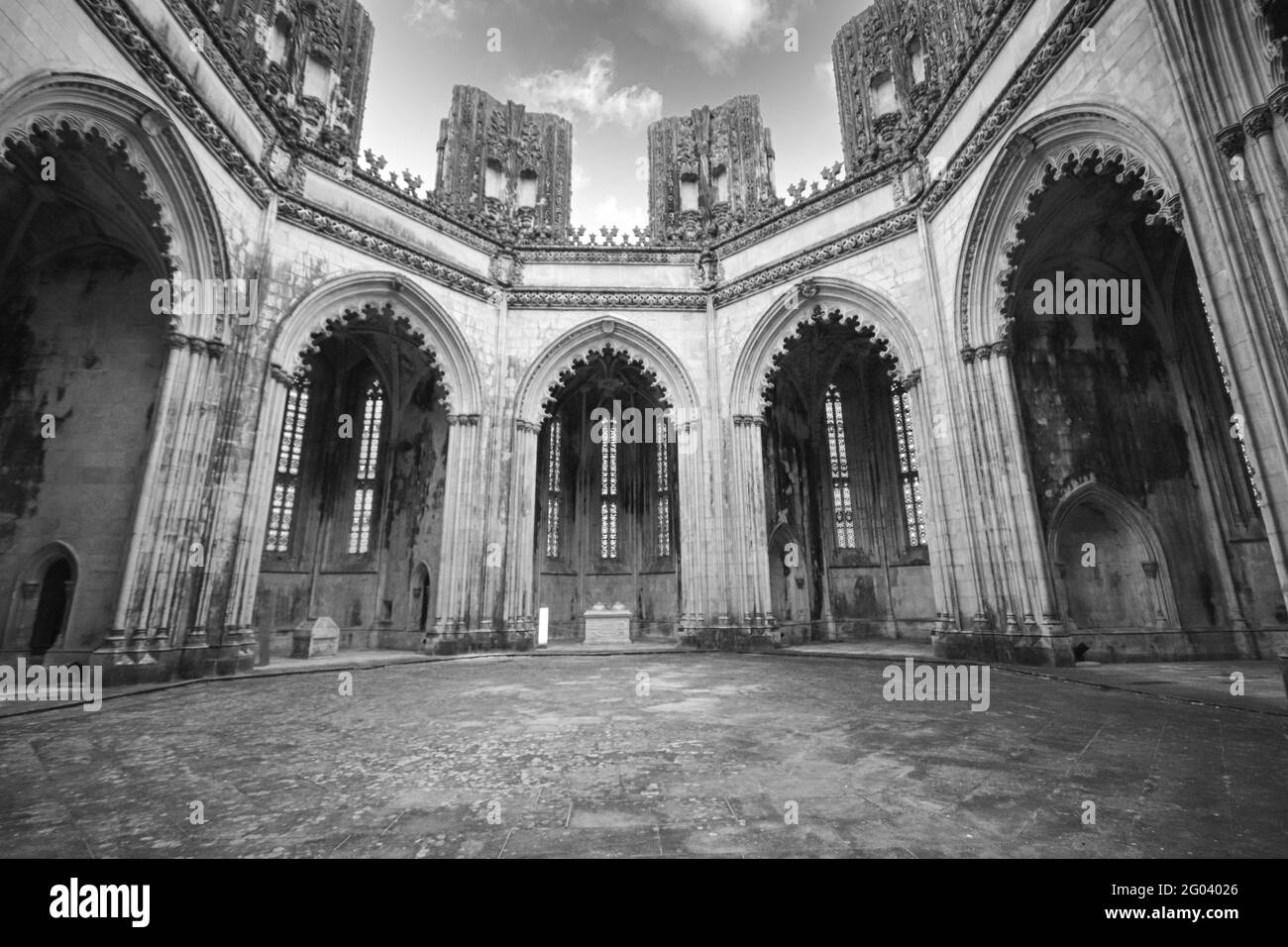 Anciennes chapelles médiévales. Chapelles imparfaites Monastère de Batalha au Portugal Banque D'Images