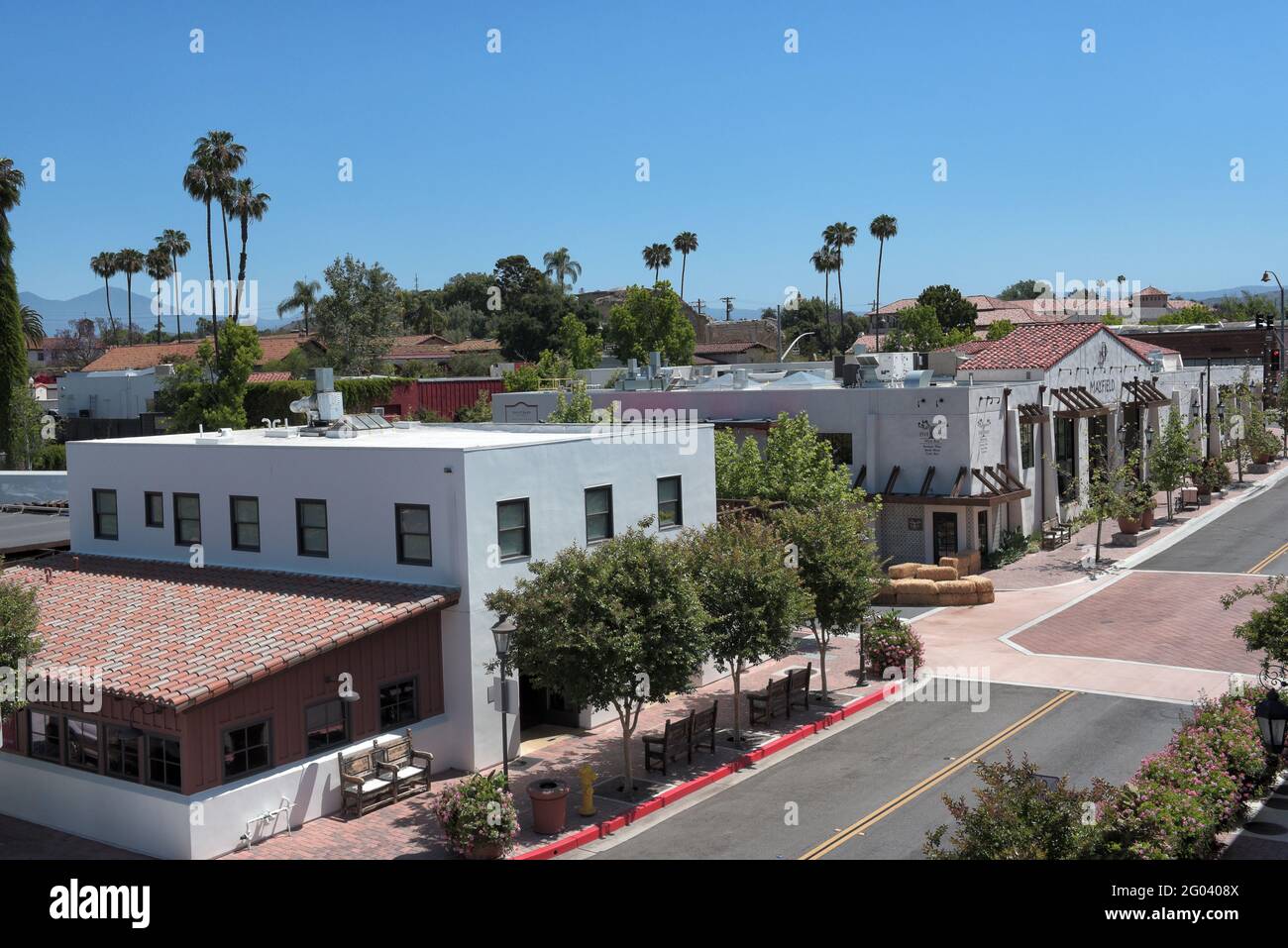 SAN JUAN CAPISTRANO, CALIFORNIE - 27 MAI 2021 : commerces sur Verdugo Street dans le quartier historique du centre-ville. Banque D'Images