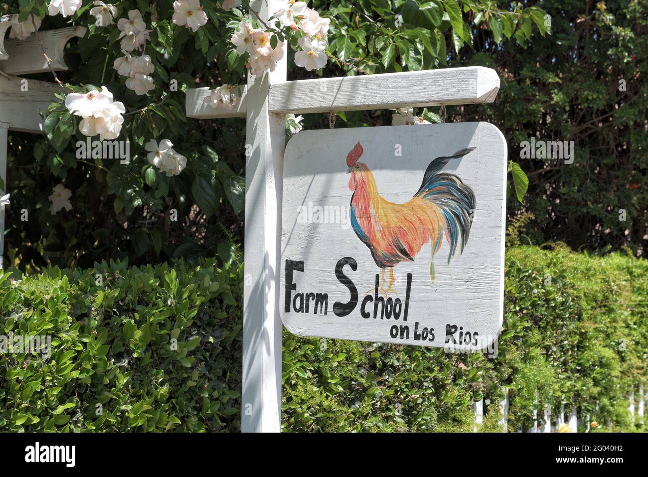 SAN JUAN CAPISTRANO, CALIFORNIE - 27 MAI 2021 : panneau à la Farm School sur Los Rios Street une expérience culinaire ultime de la ferme à la table, cuisinier sur le terrain Banque D'Images