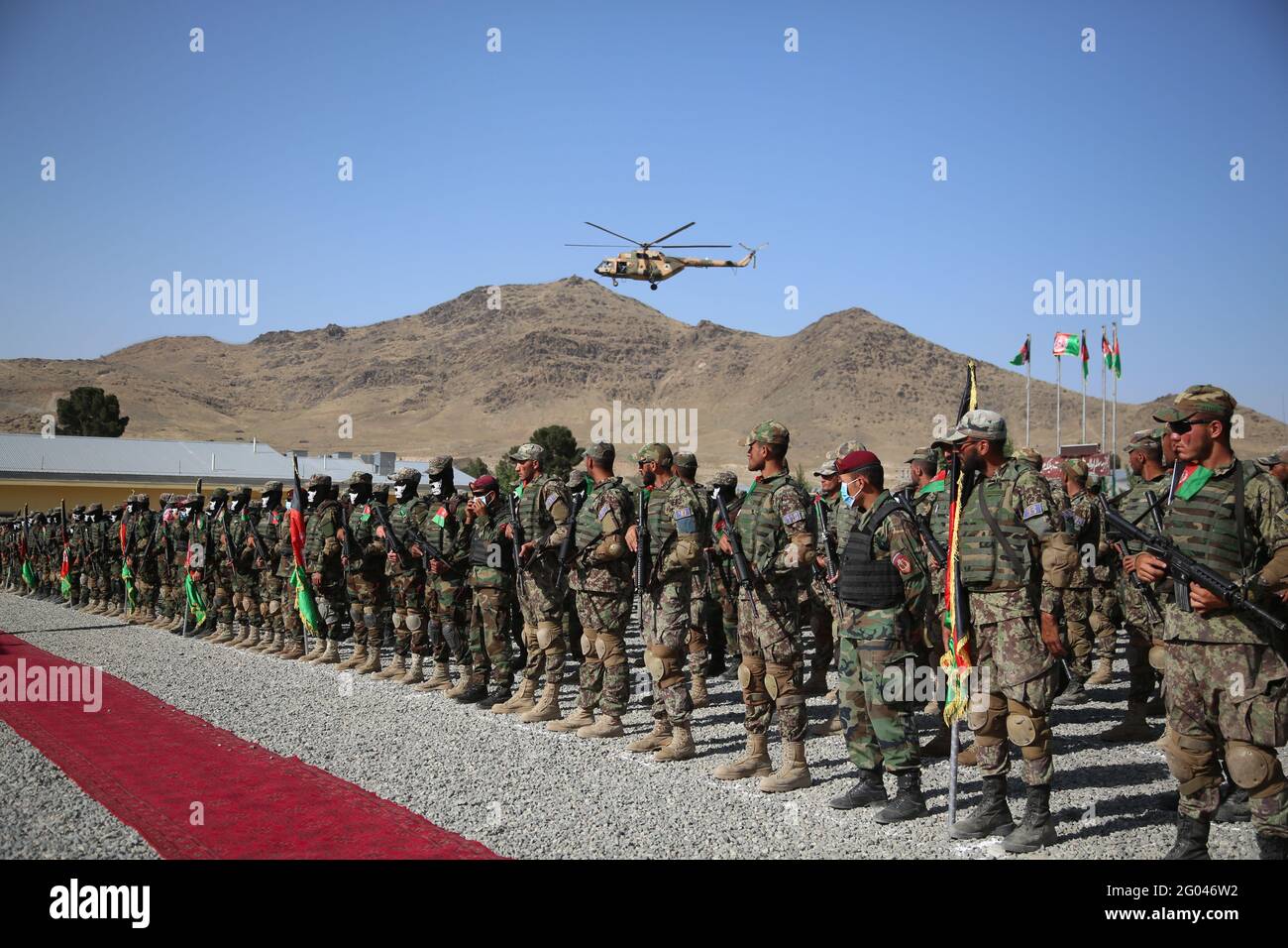 Kaboul, Afghanistan. 31 mai 2021. Les membres des forces spéciales afghanes participent à la cérémonie de remise des diplômes dans un centre d'entraînement militaire à Kaboul, capitale de l'Afghanistan, le 31 mai 2021. Au total, 437 nouveaux cadets ont obtenu leur diplôme d'une école de commando et ont rejoint l'armée nationale afghane, a déclaré lundi le ministère afghan de la Défense. Credit: Sayed Mominzadah/Xinhua/Alay Live News Banque D'Images