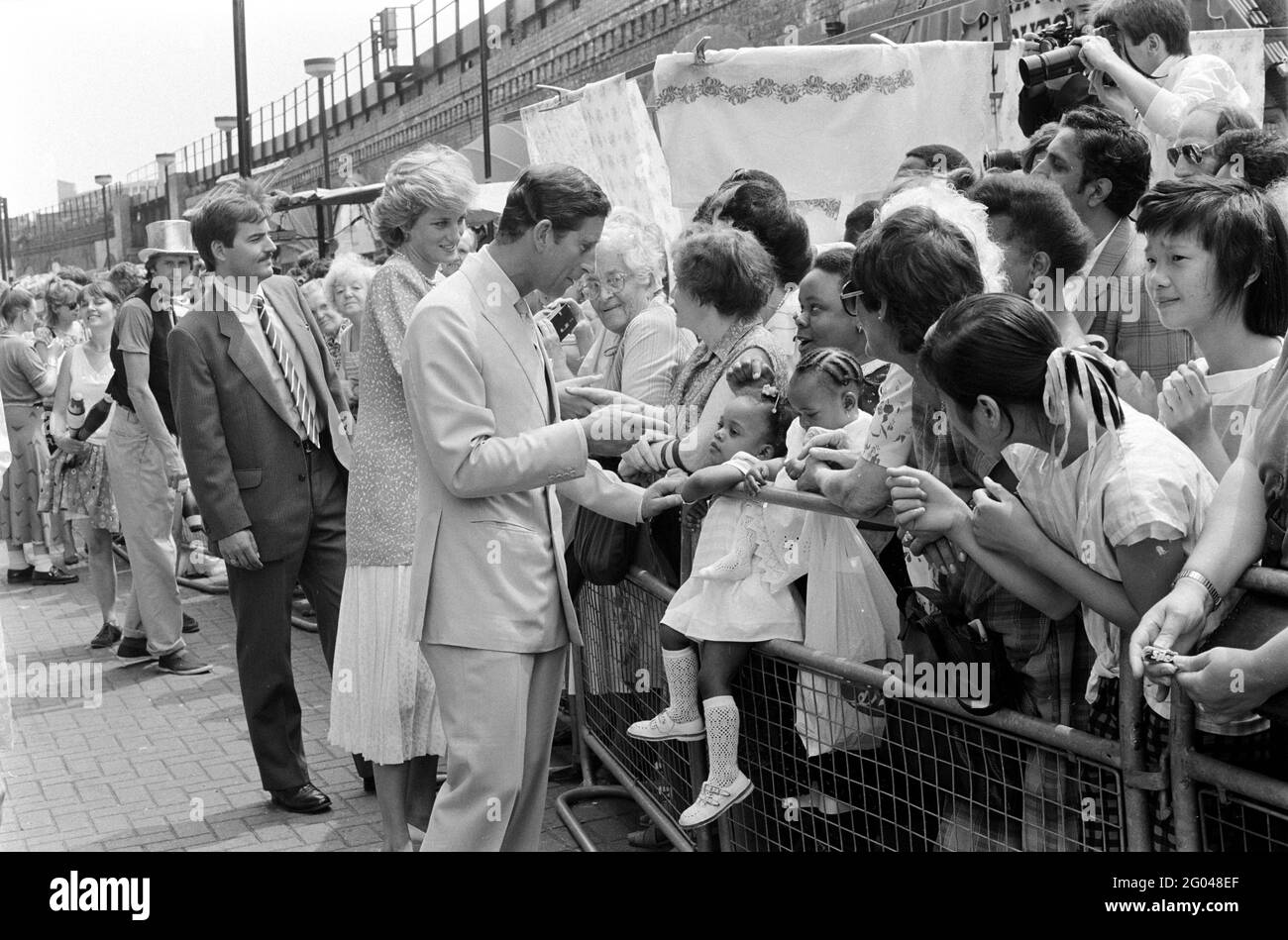 8.7.1987 Prince Charles & Princess of Wales à Brixton, sud de Londres Banque D'Images